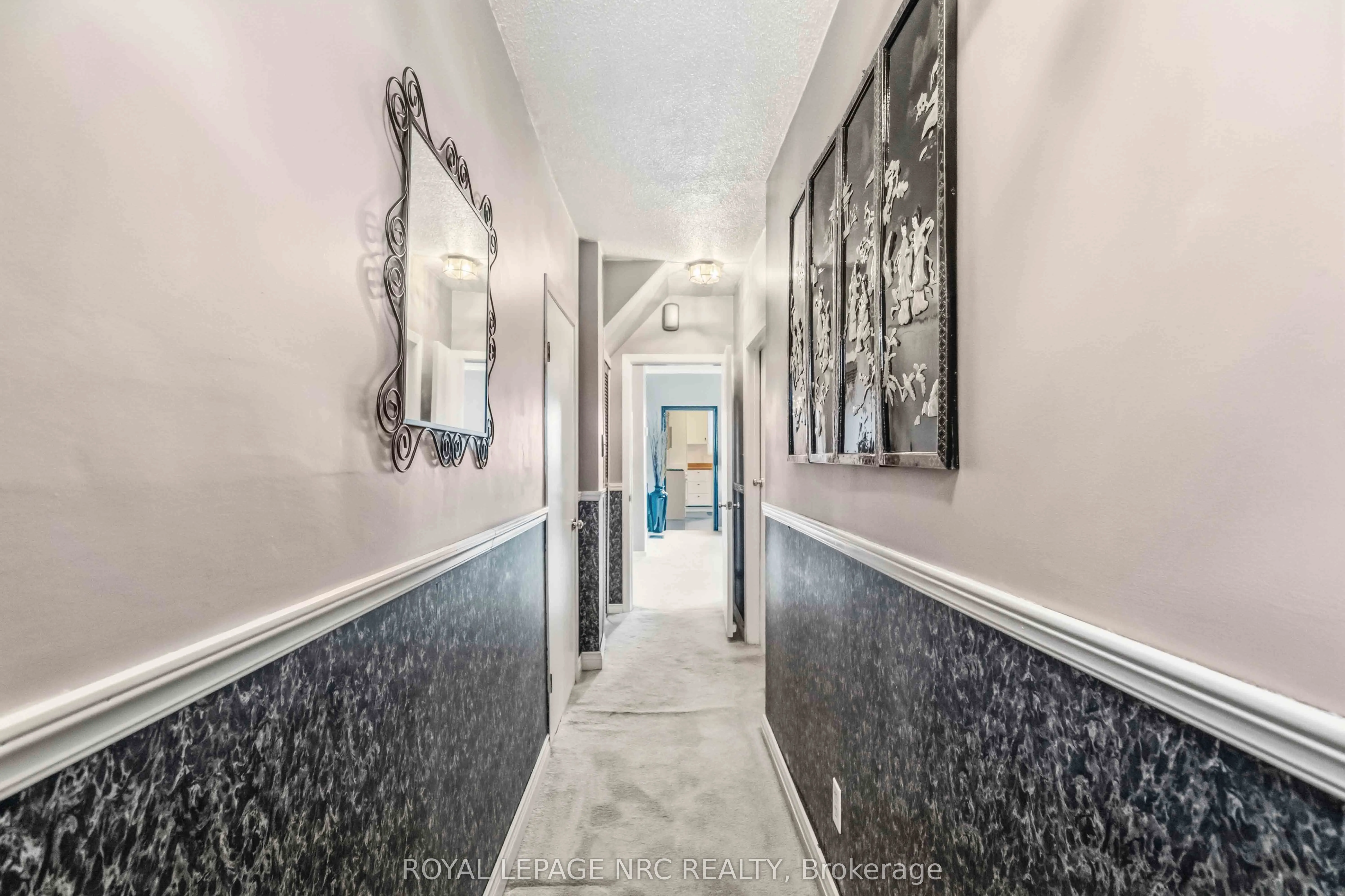 304 Scott Street S