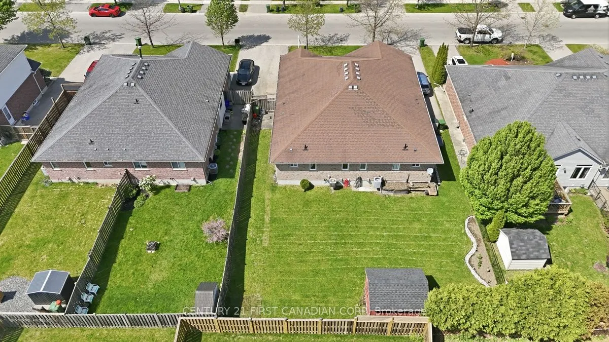 30 Pear Tree Avenue