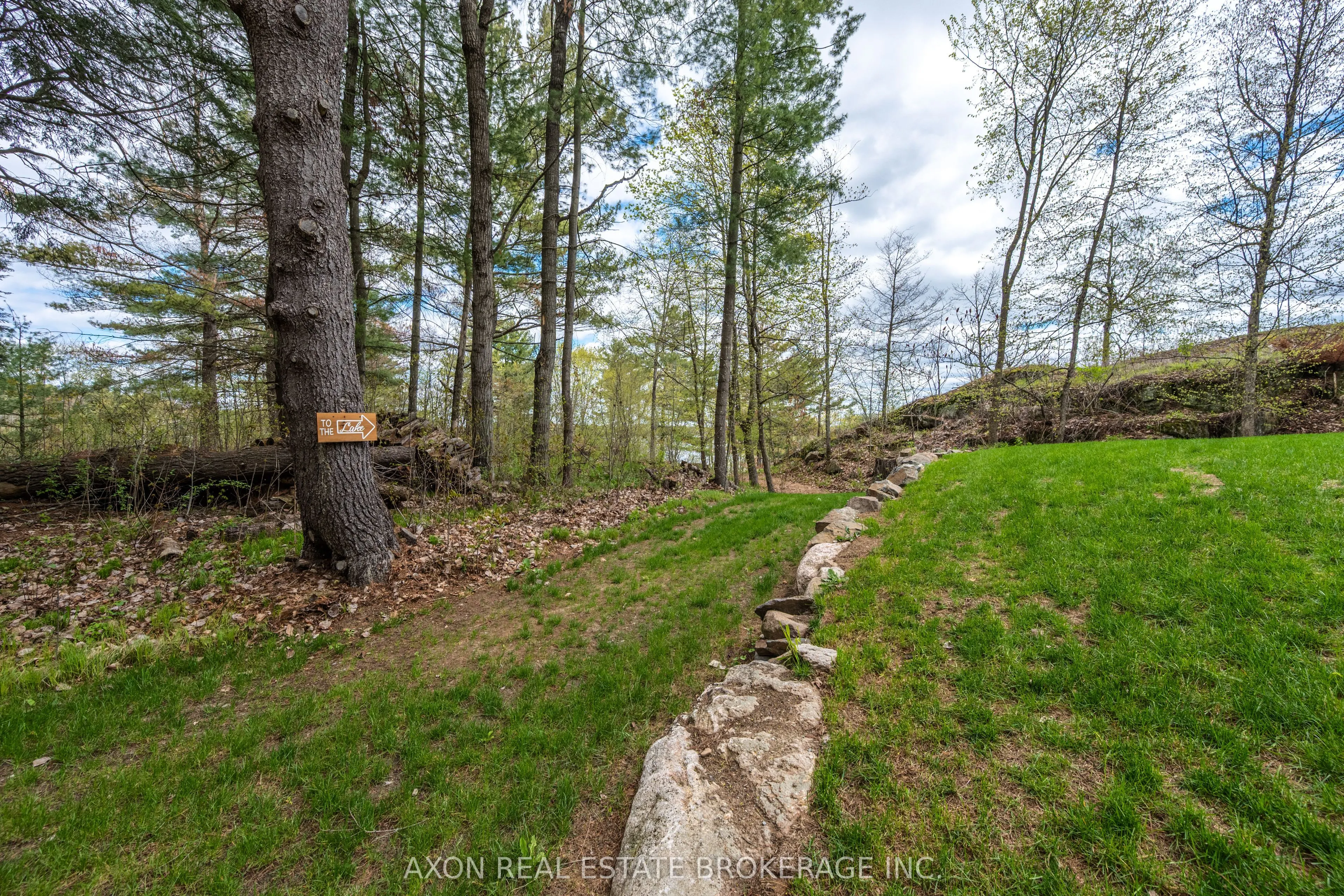 1022 Briscoe Bay Lane