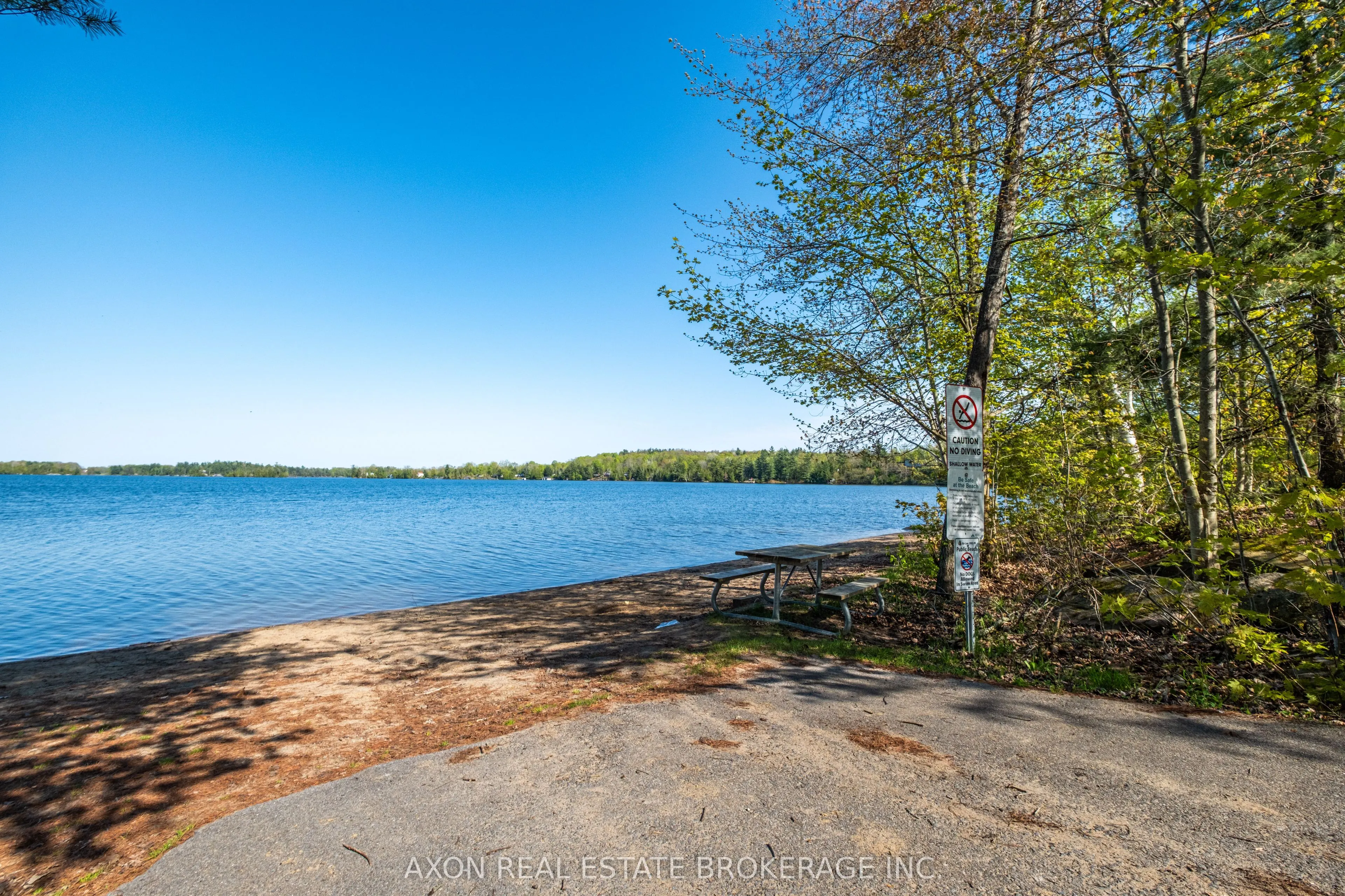 1022 Briscoe Bay Lane