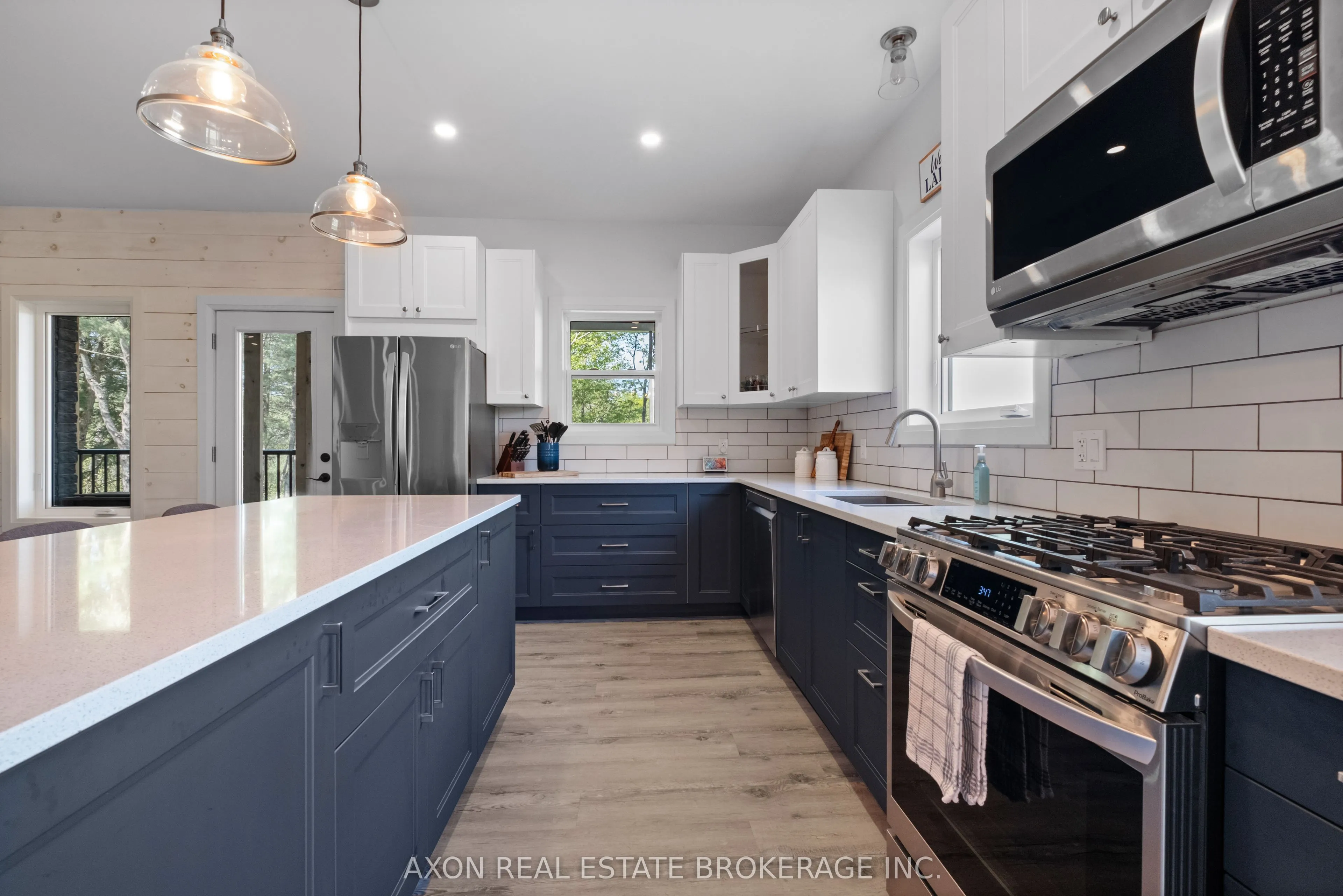 1022 Briscoe Bay Lane
