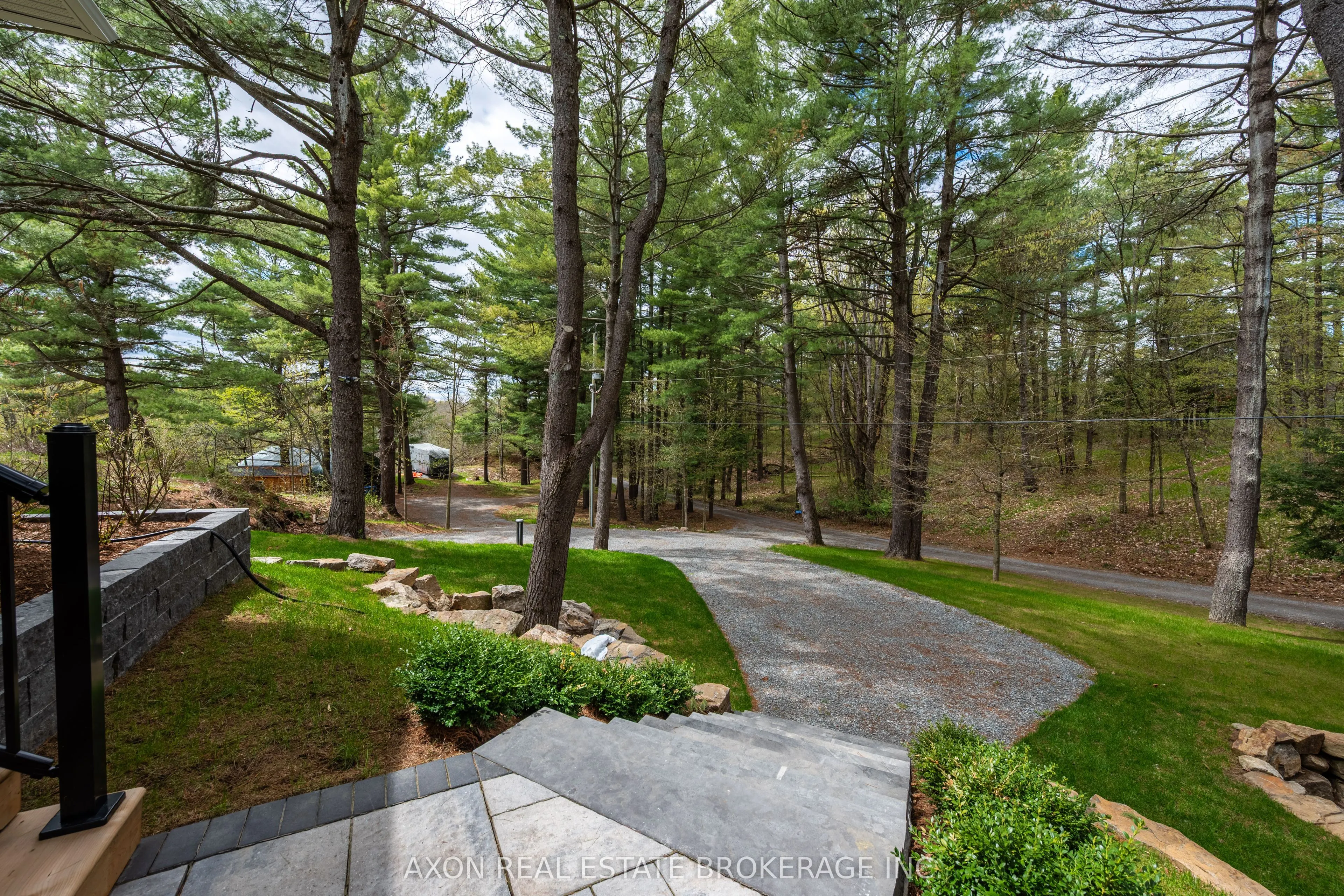 1022 Briscoe Bay Lane