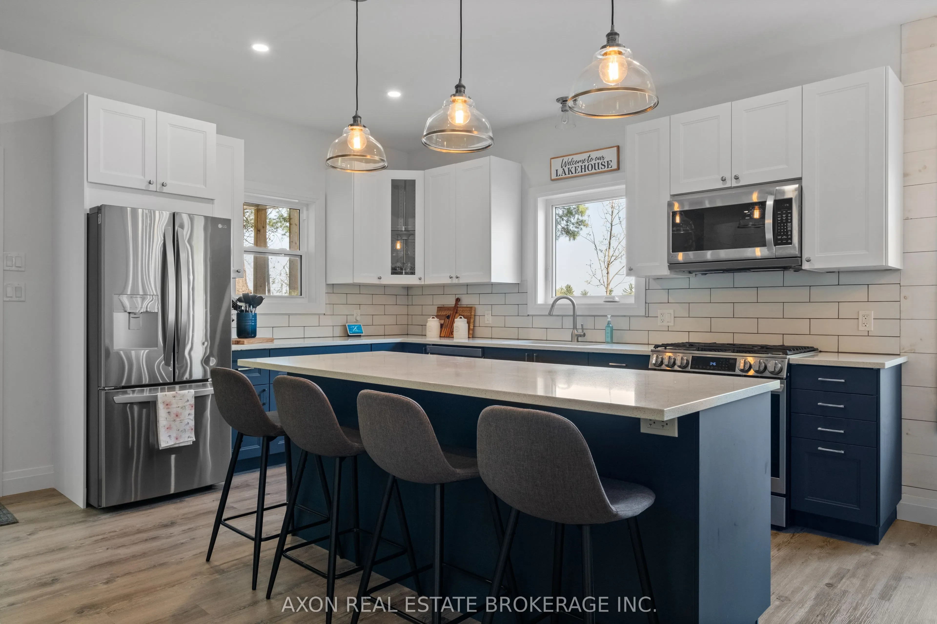1022 Briscoe Bay Lane