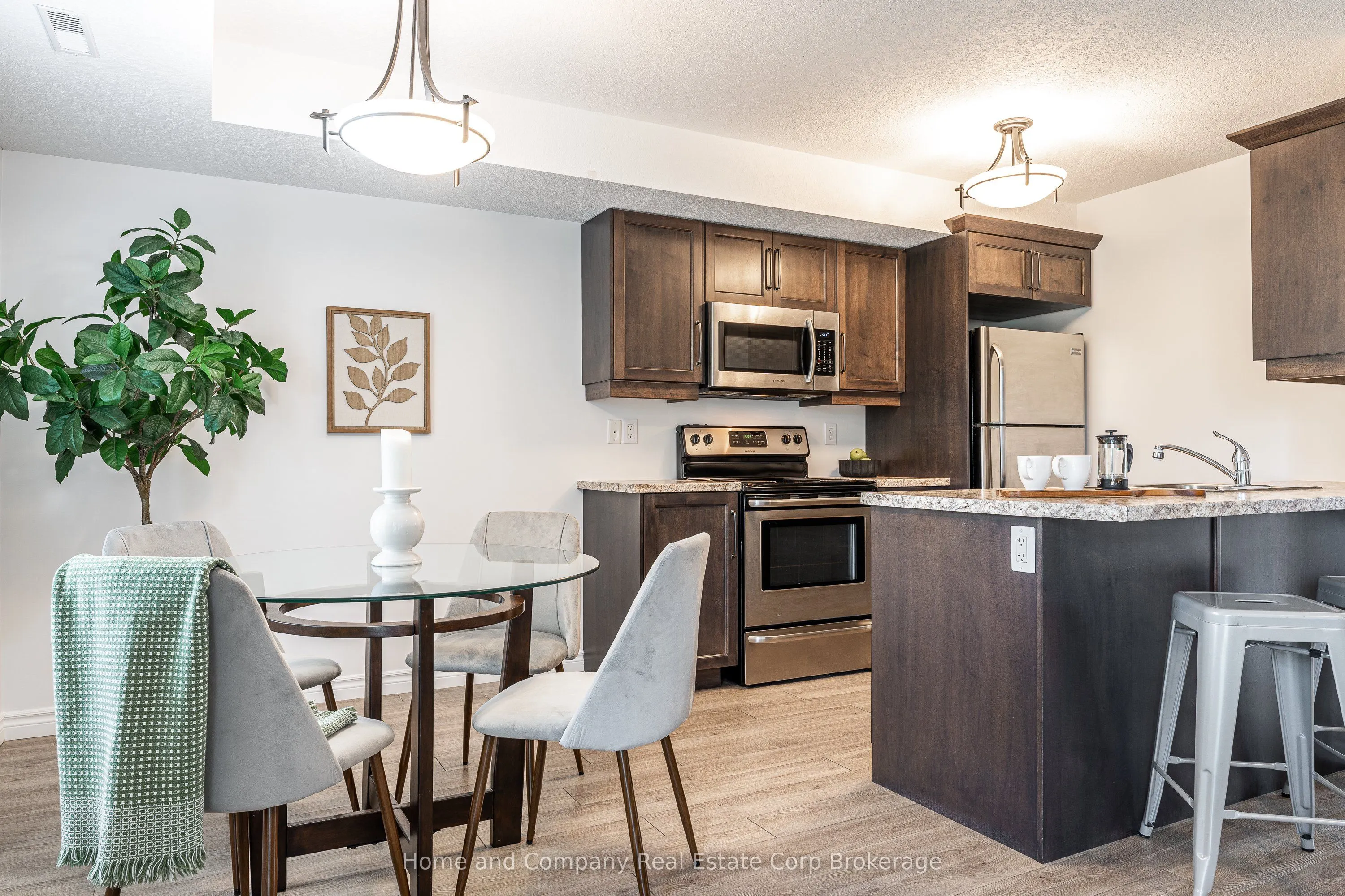 148 Borden Street #4