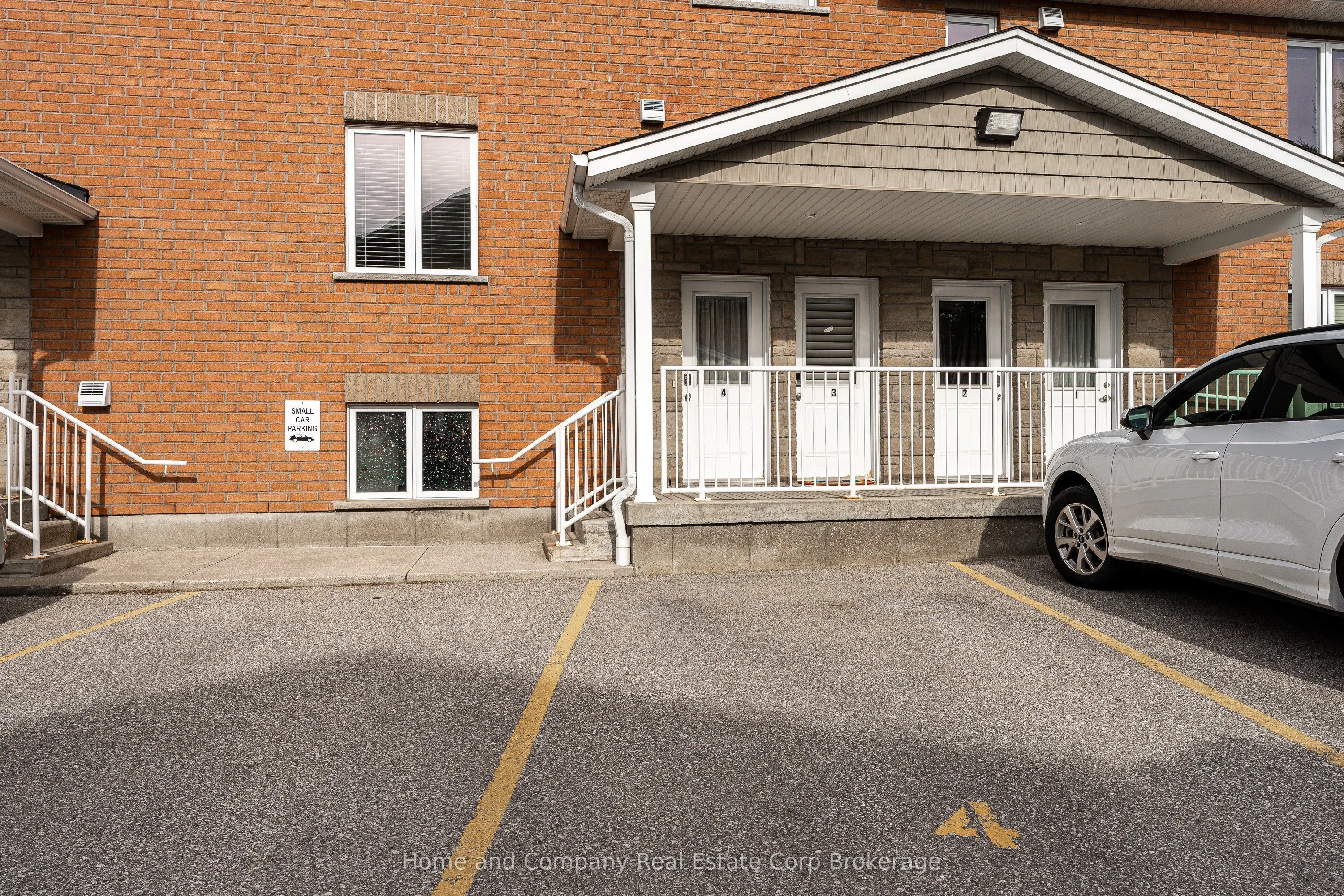 148 Borden Street #4
