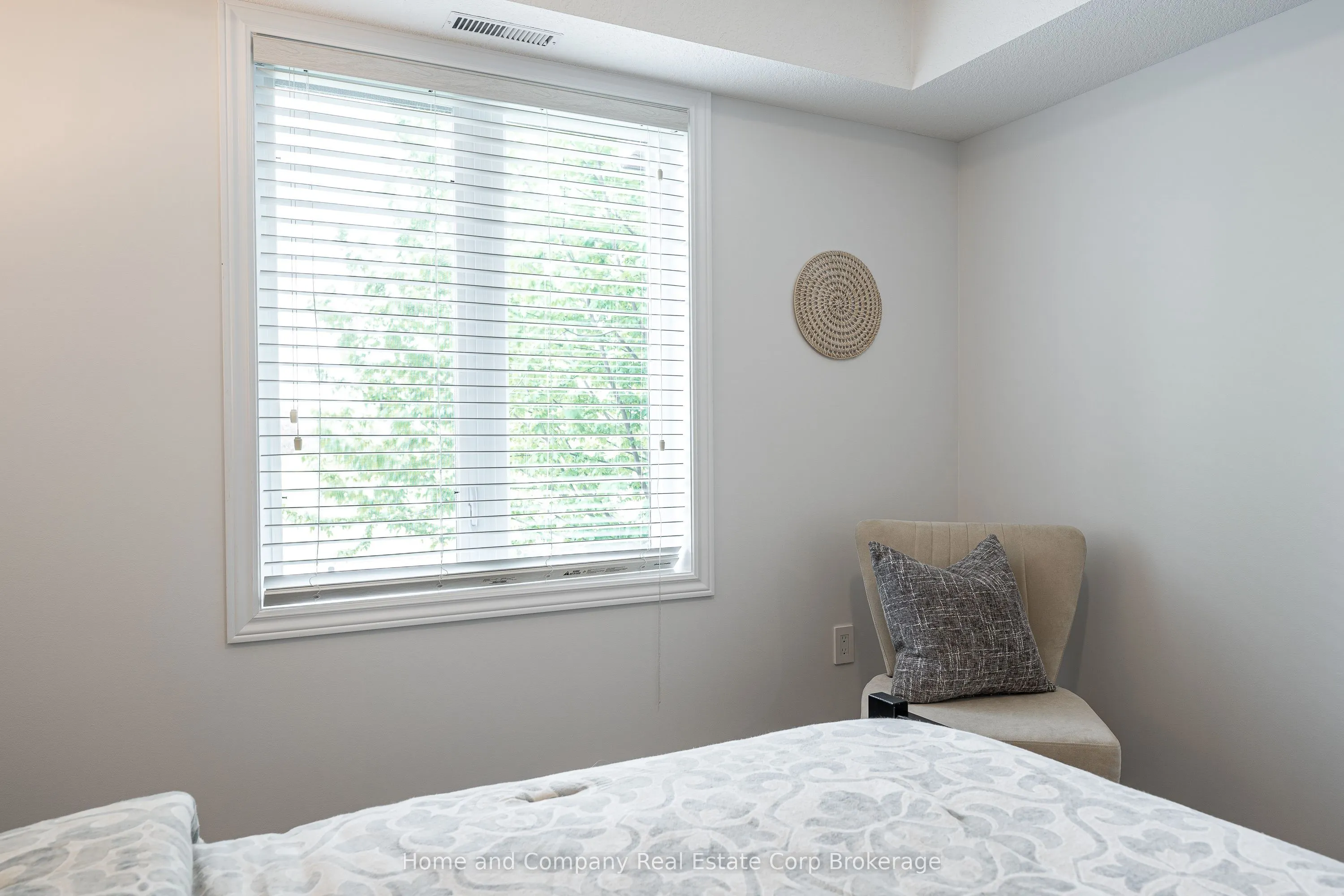 148 Borden Street #4