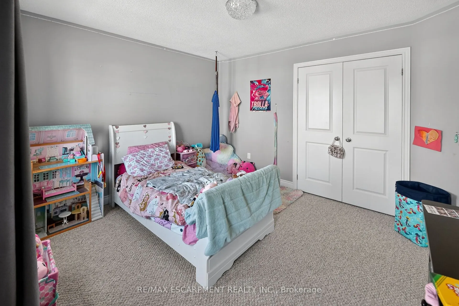82 Chaumont Drive