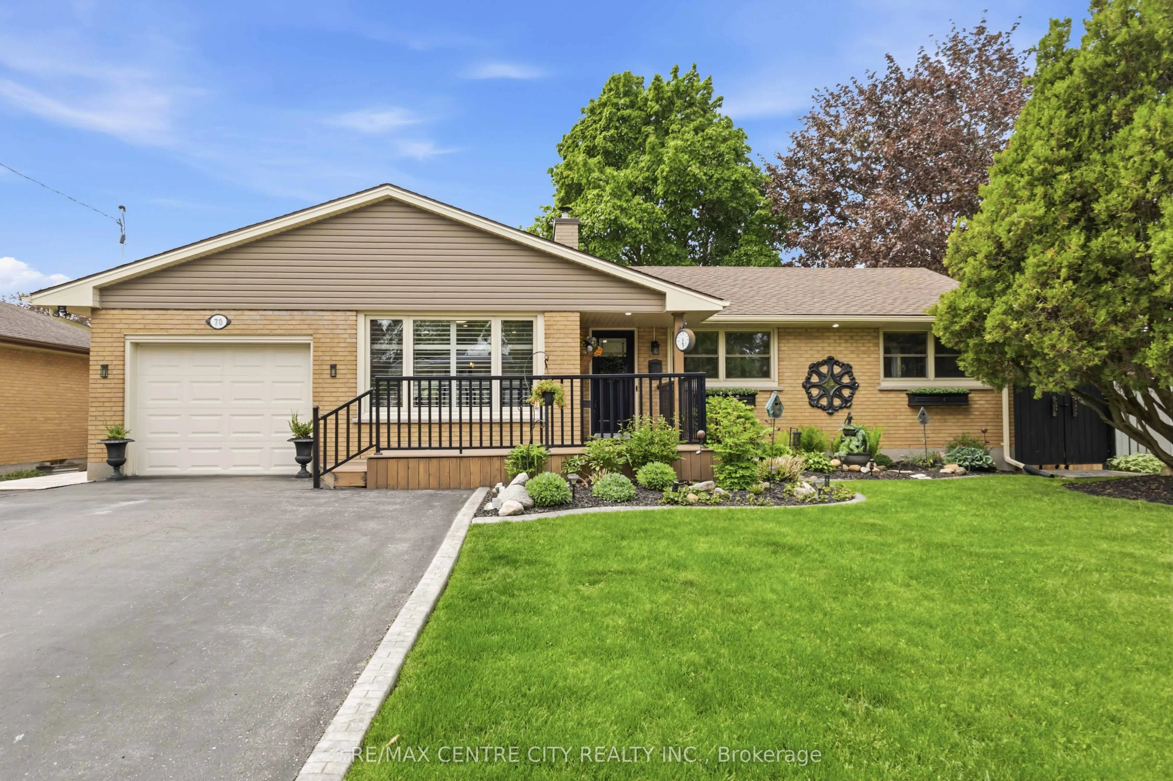70 Brentwood Crescent