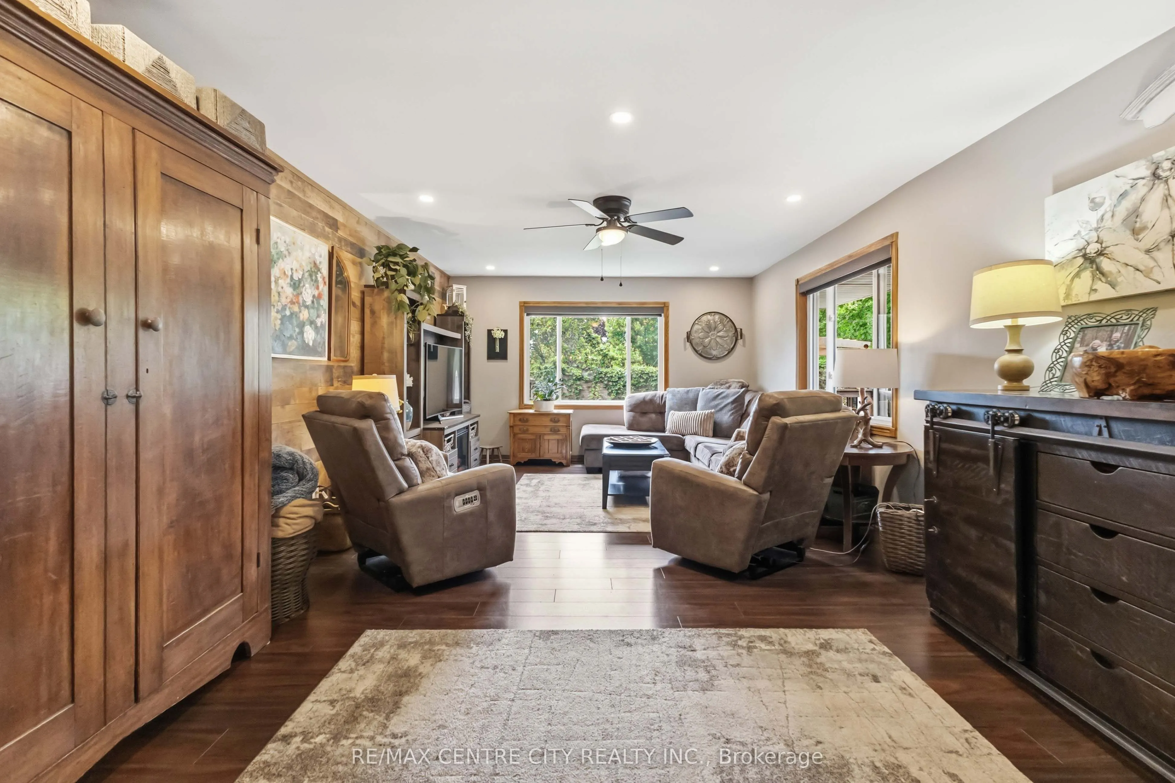 70 Brentwood Crescent