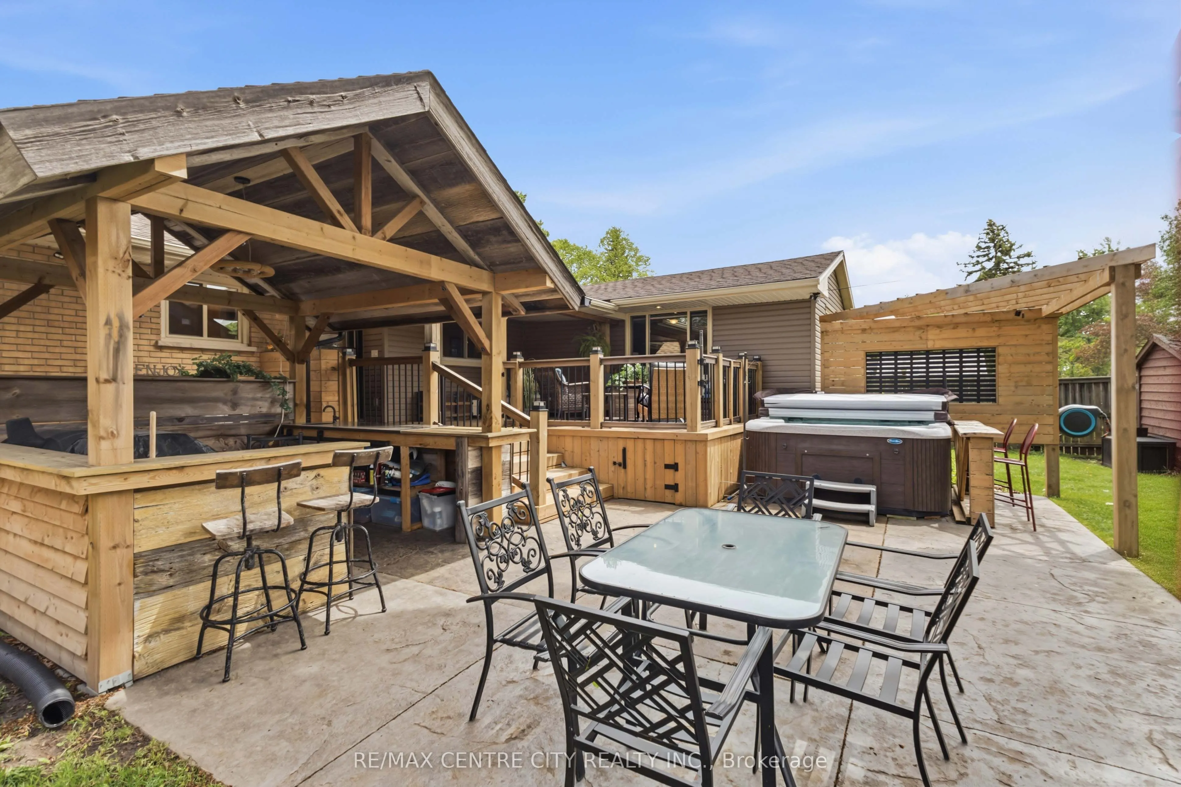 70 Brentwood Crescent