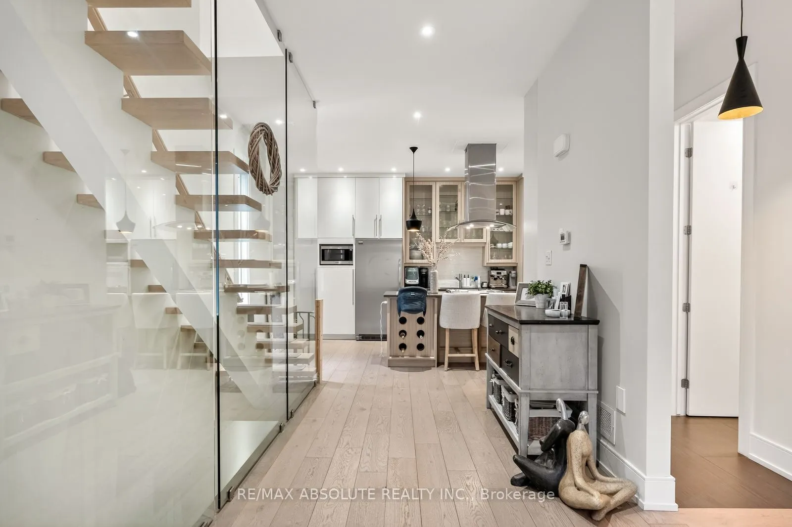 246 Westhaven Crescent
