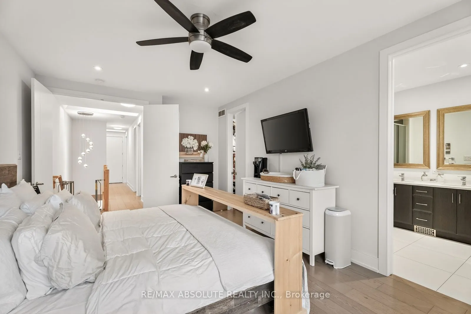 246 Westhaven Crescent