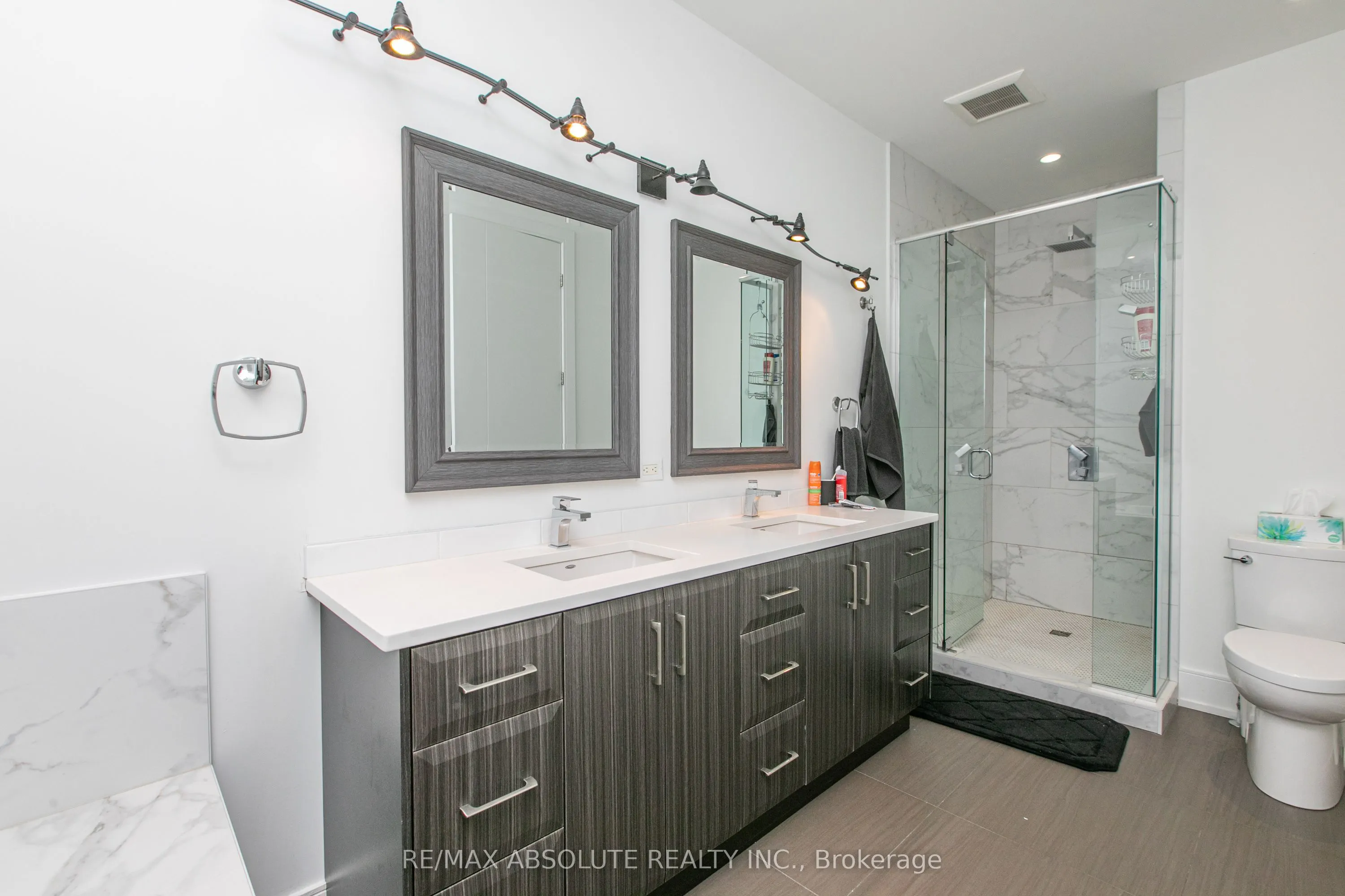 246 Westhaven Crescent