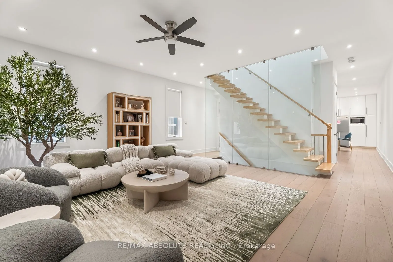 246 Westhaven Crescent