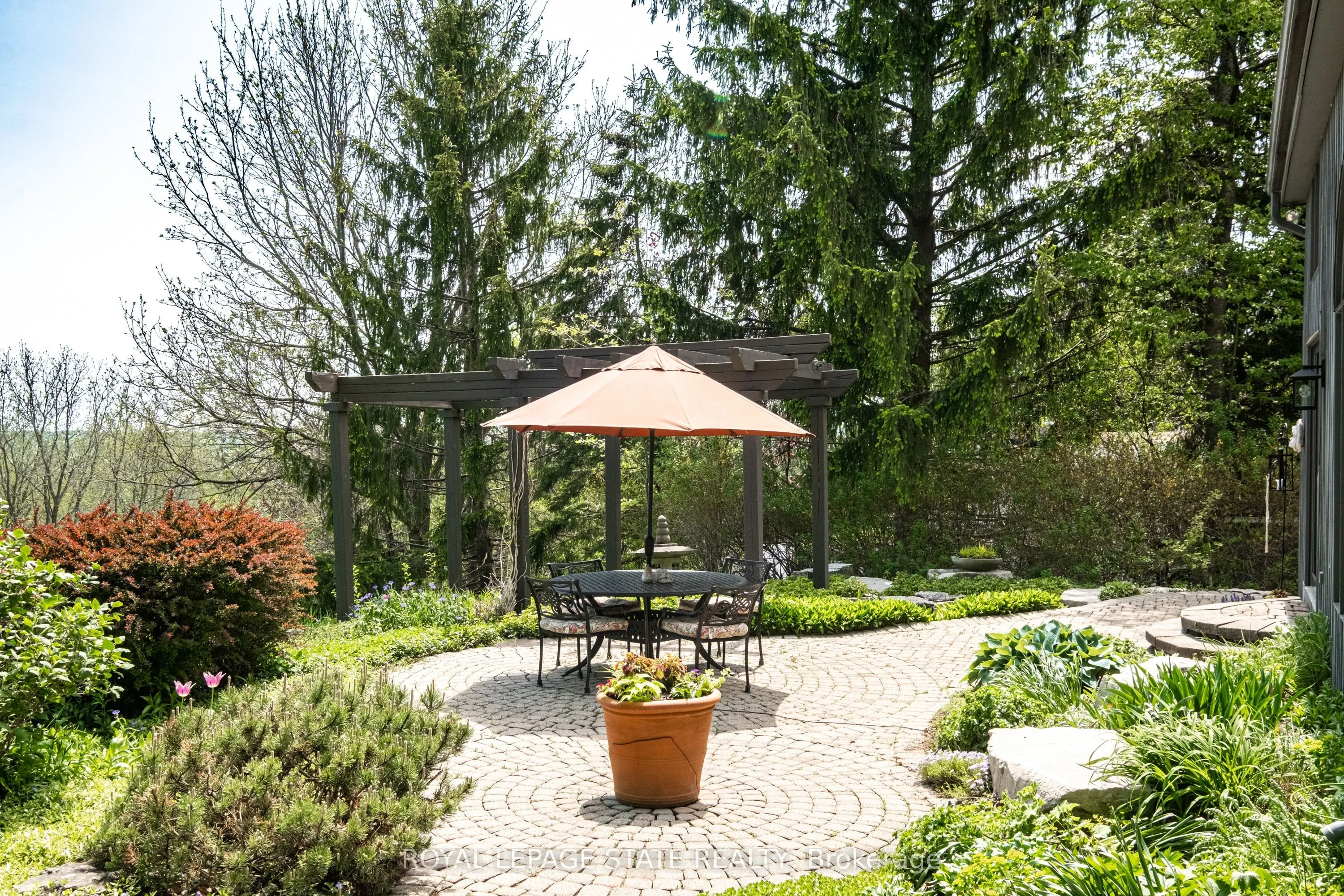 176 Weirs Lane
