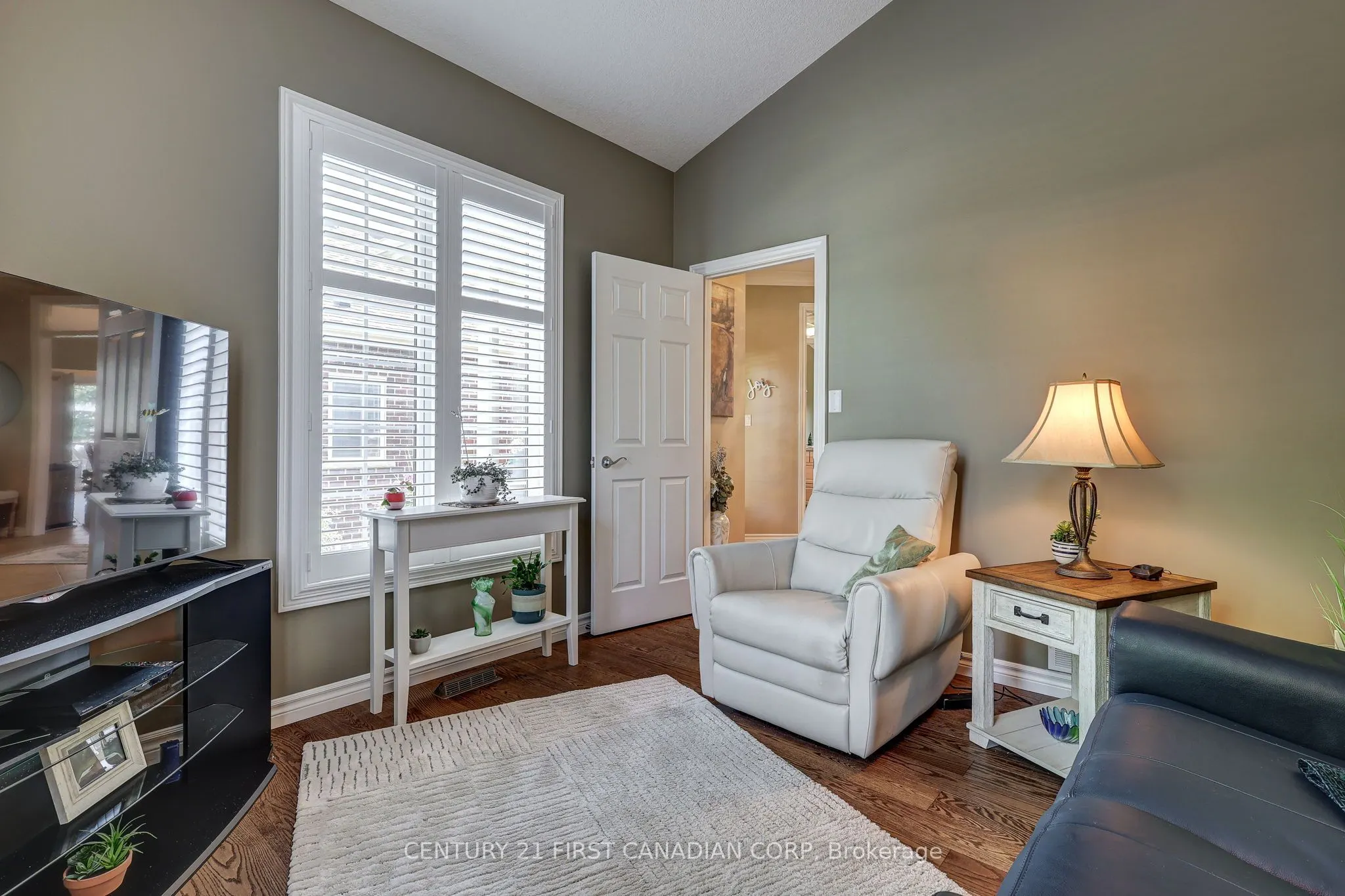 101 Southgate Parkway #11