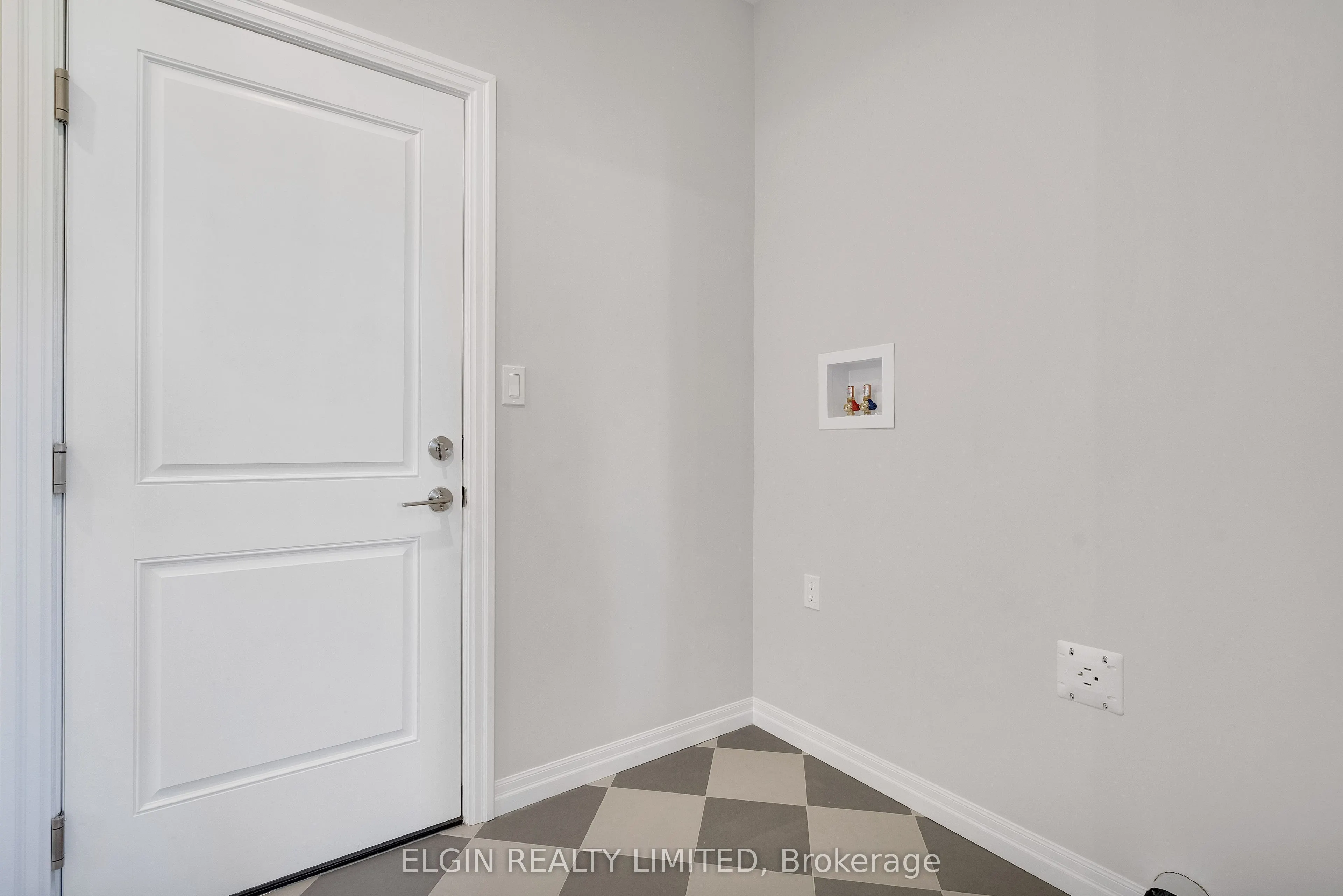 4 Keba Crescent