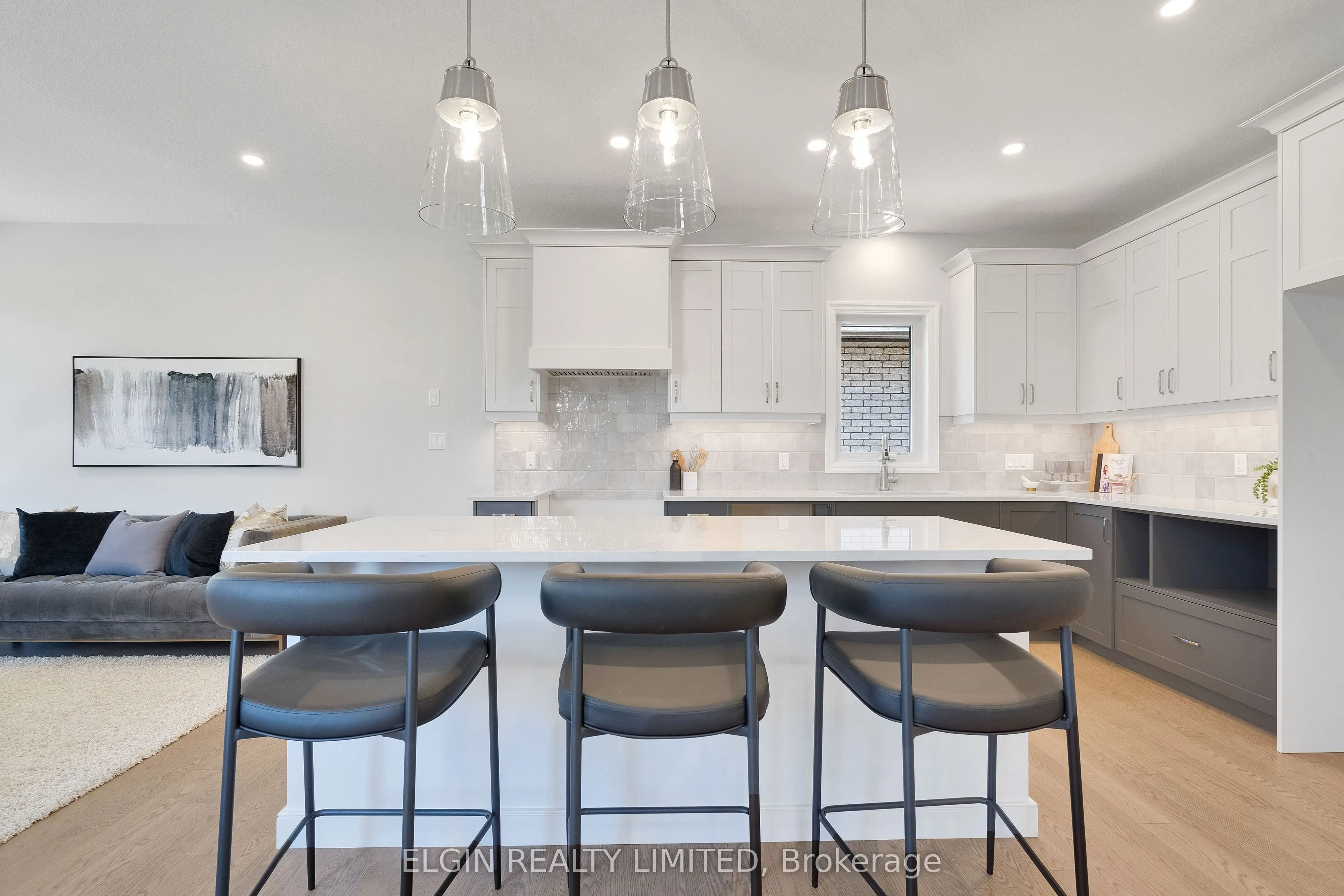 4 Keba Crescent