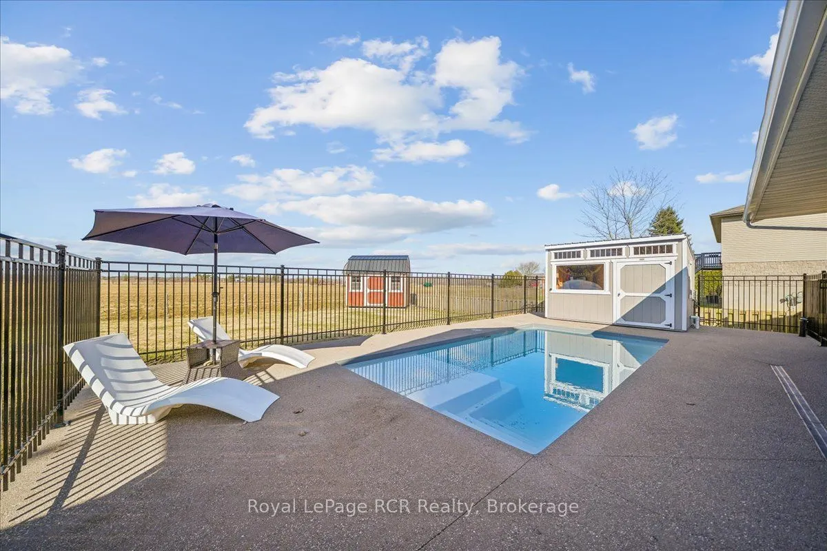 883 30th Street W