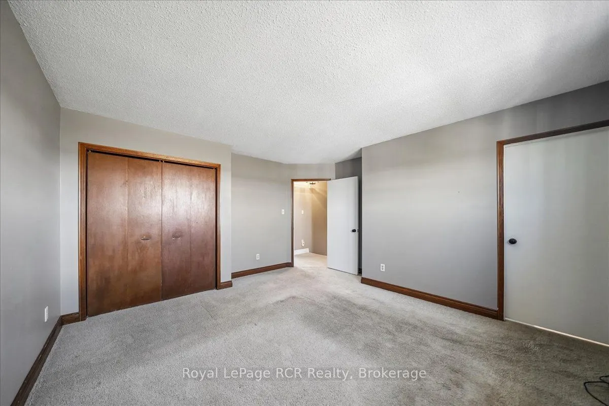 883 30th Street W