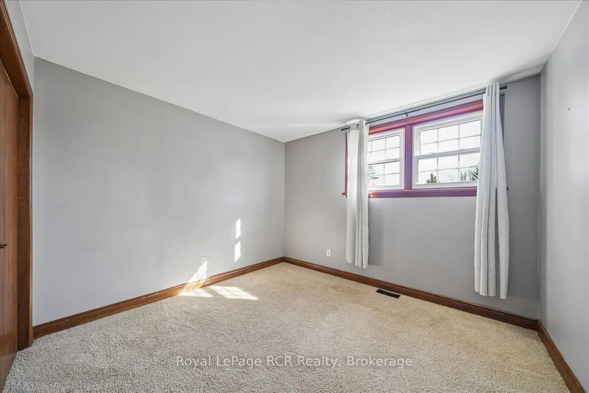 883 30th Street W