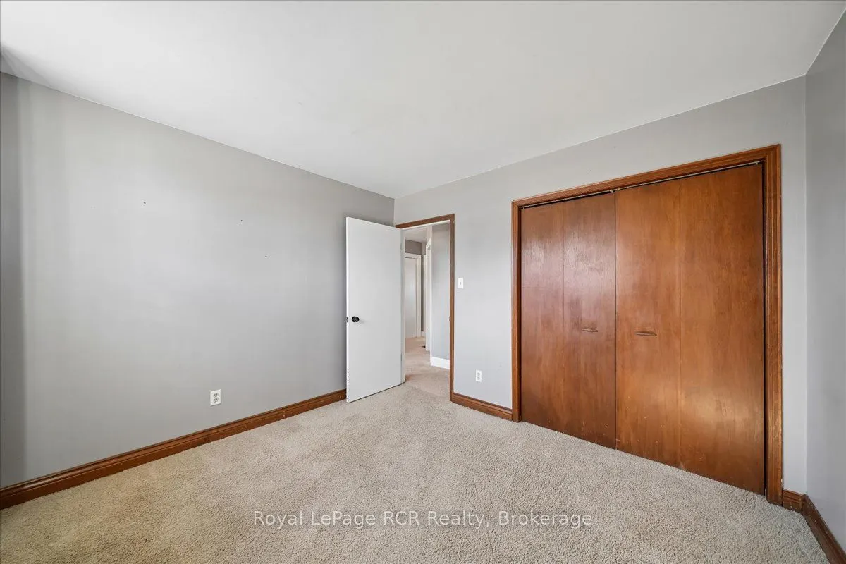 883 30th Street W