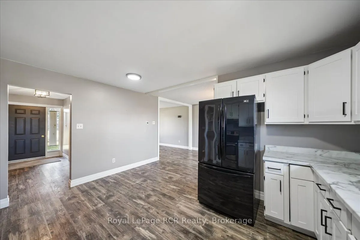 883 30th Street W