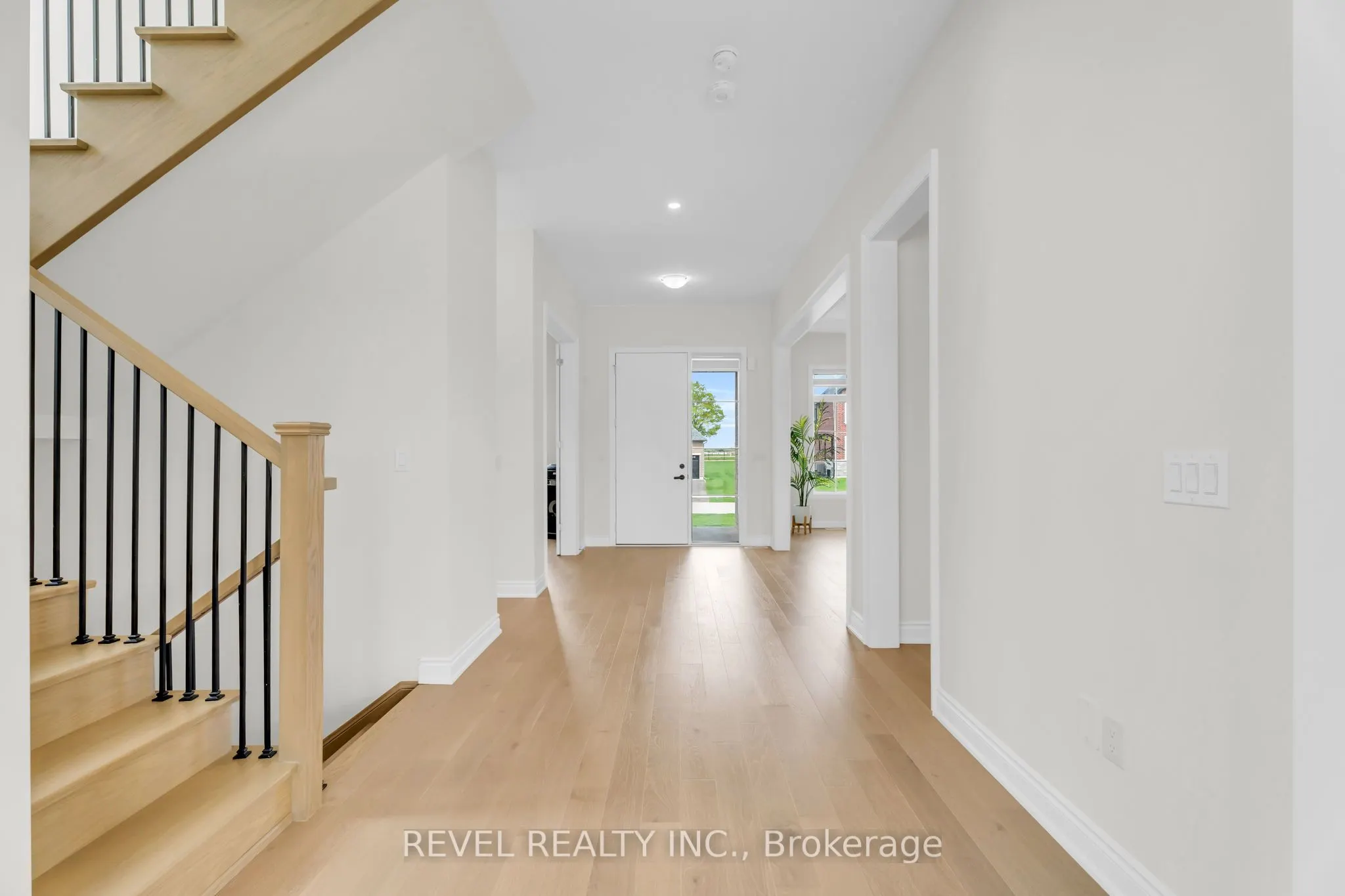 36 Ewing Way