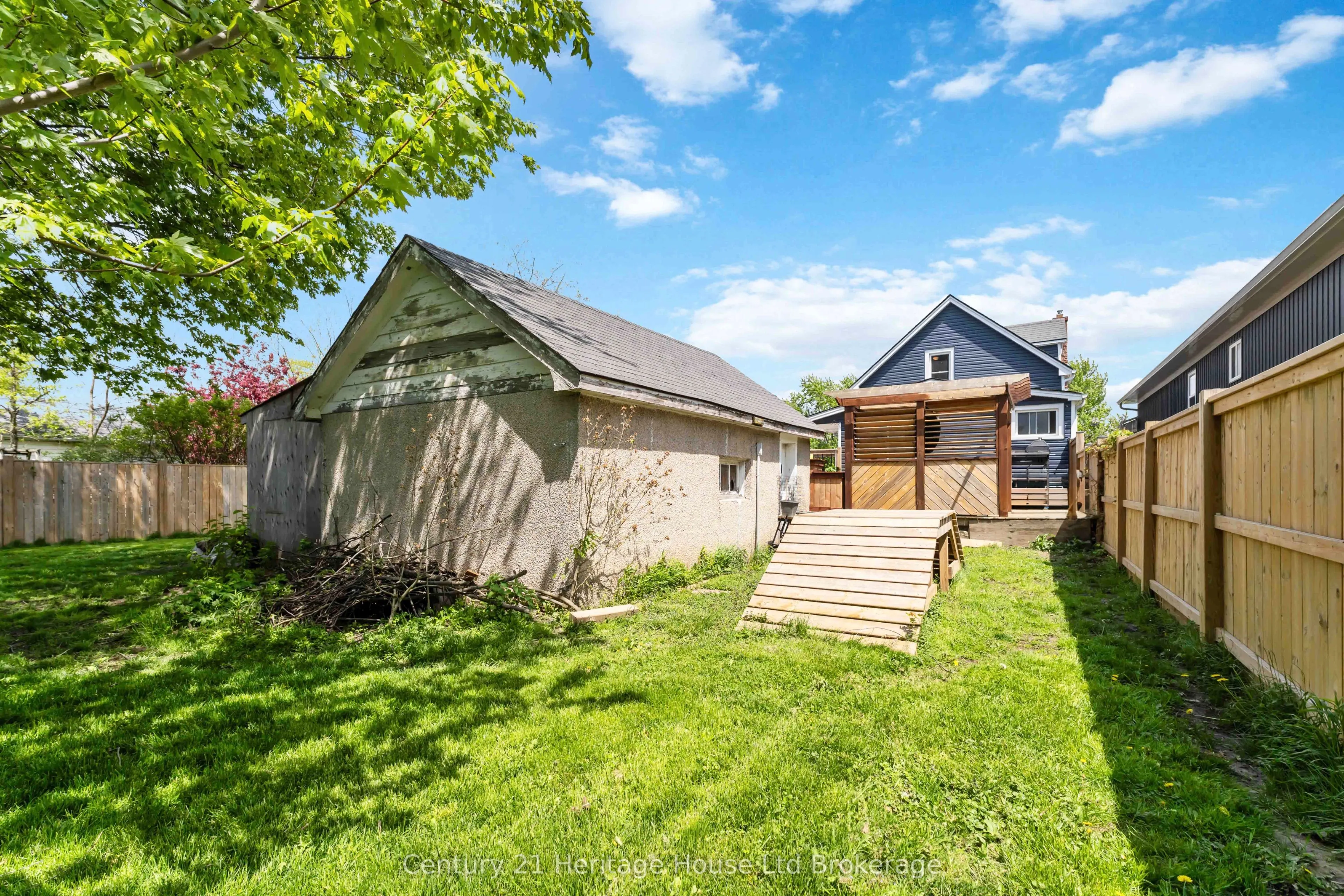 34 Humboldt Parkway