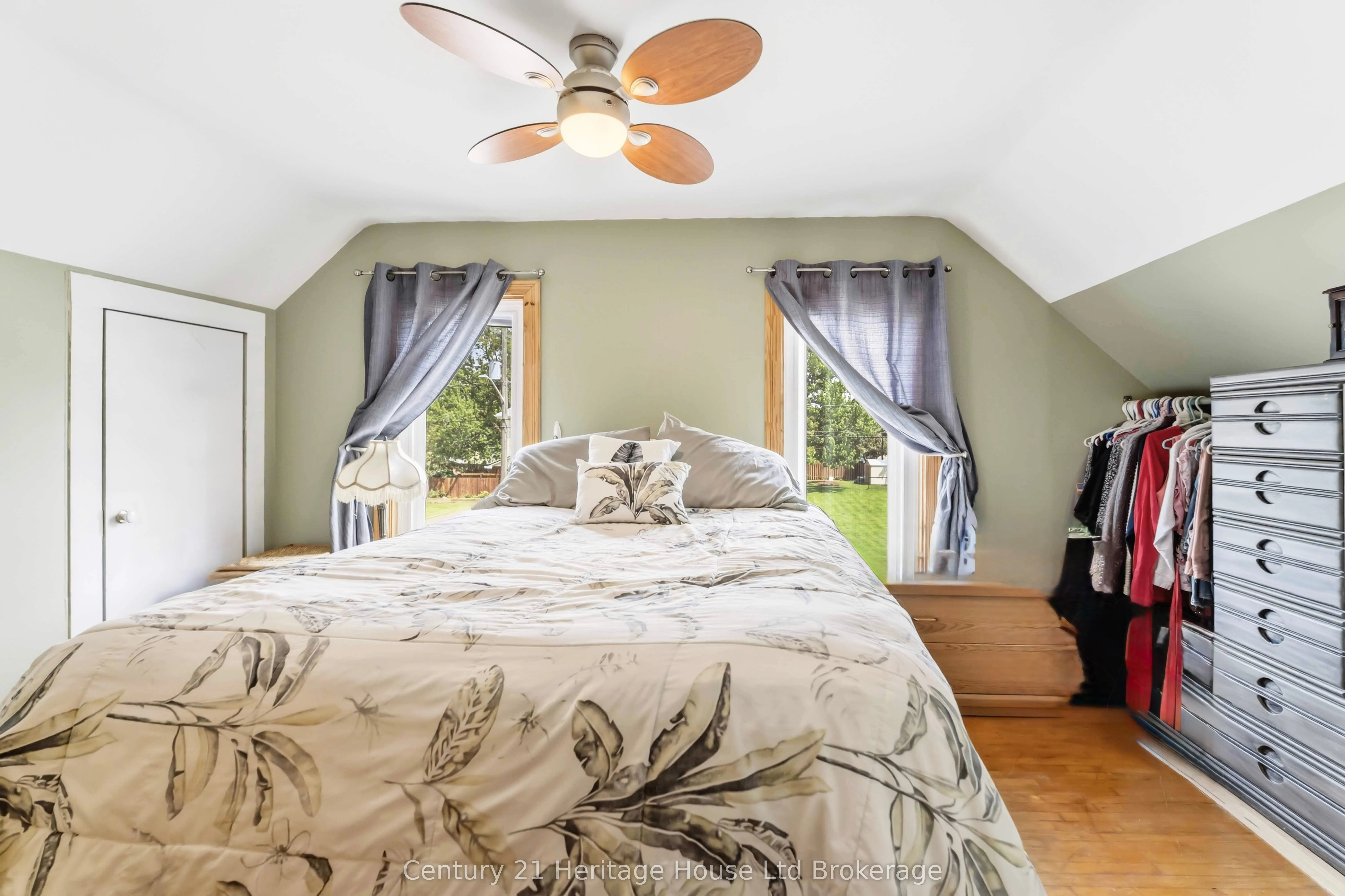 34 Humboldt Parkway