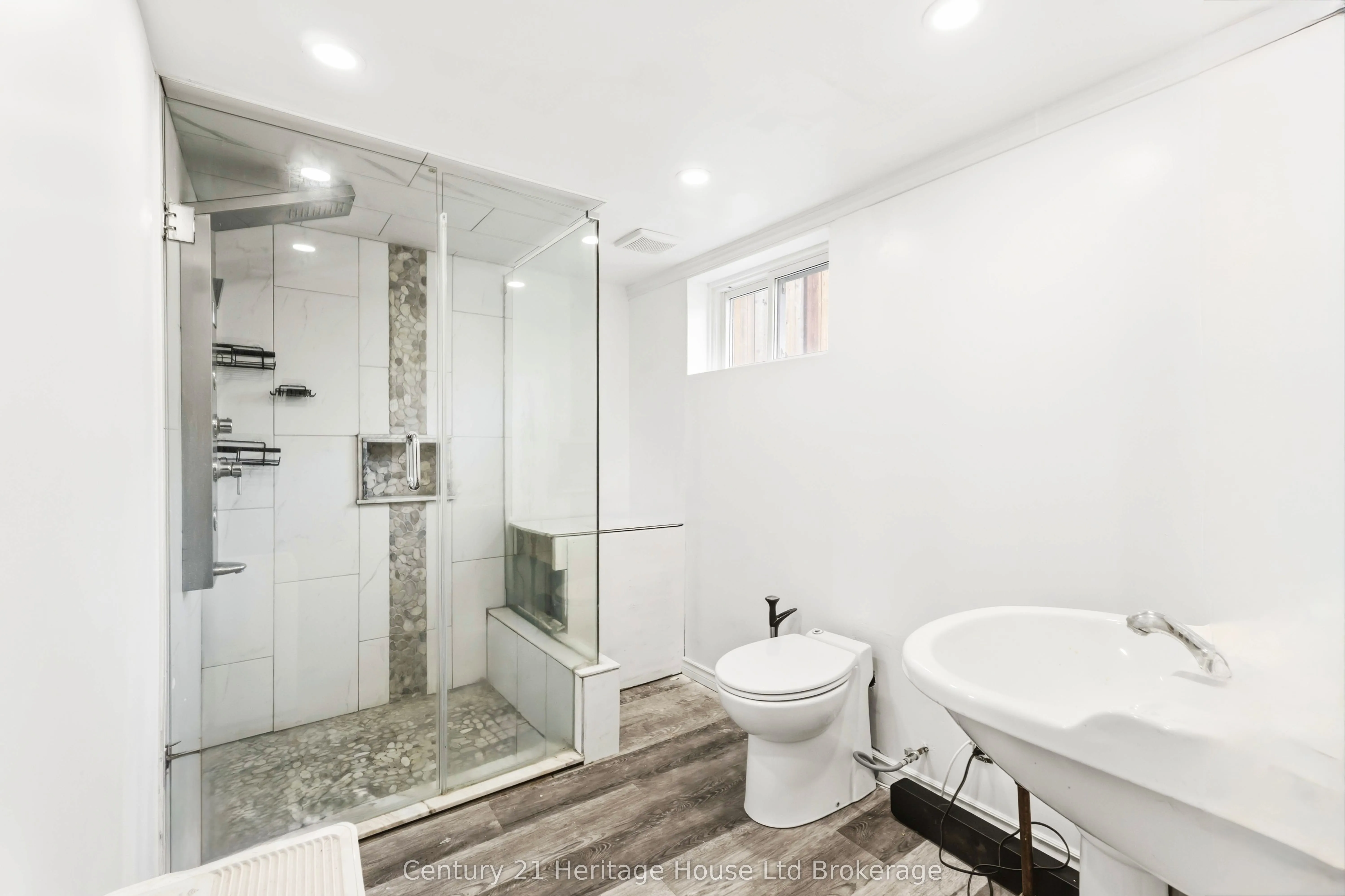 34 Humboldt Parkway