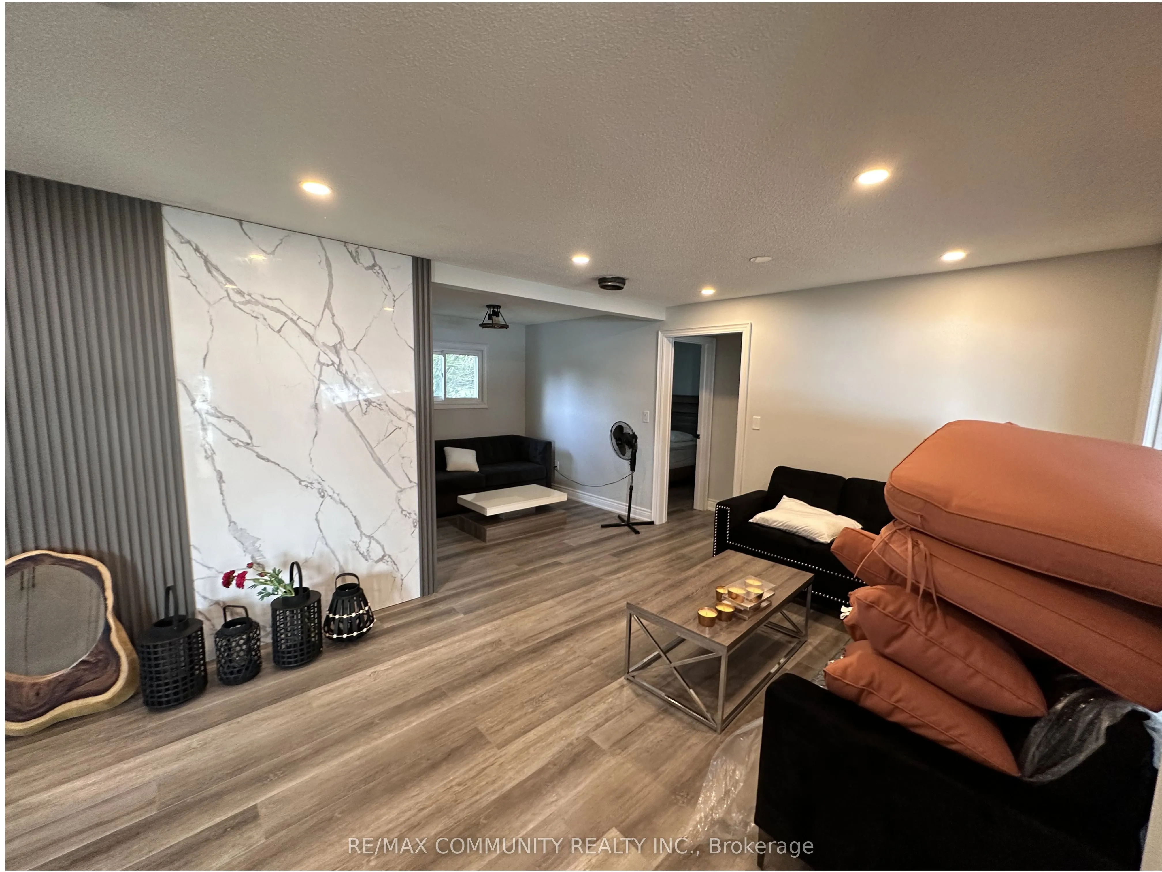 3 Hillside Drive