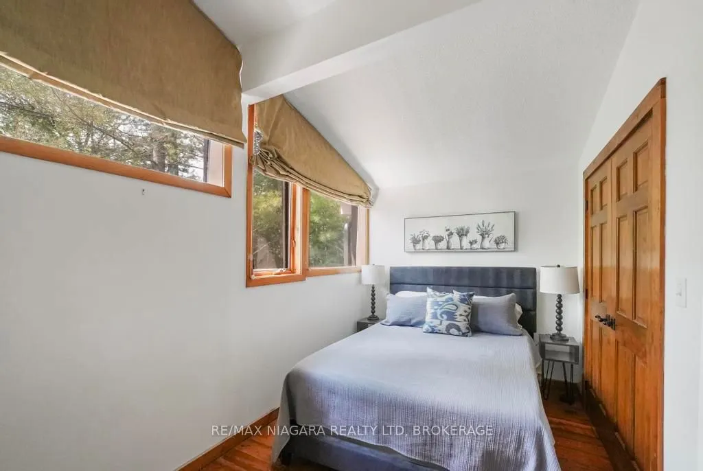 1009 Mercedes Drive N