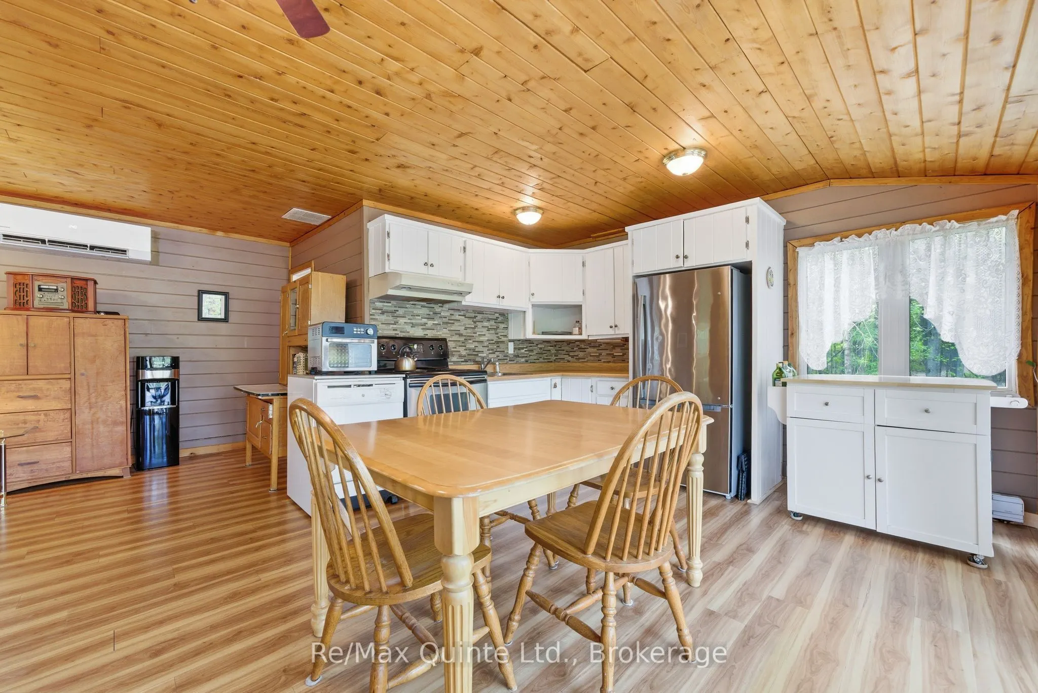 122 Cottage Lane