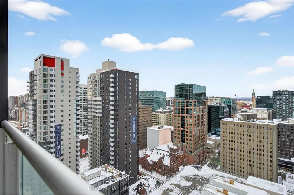 179 Metcalfe Street #2104