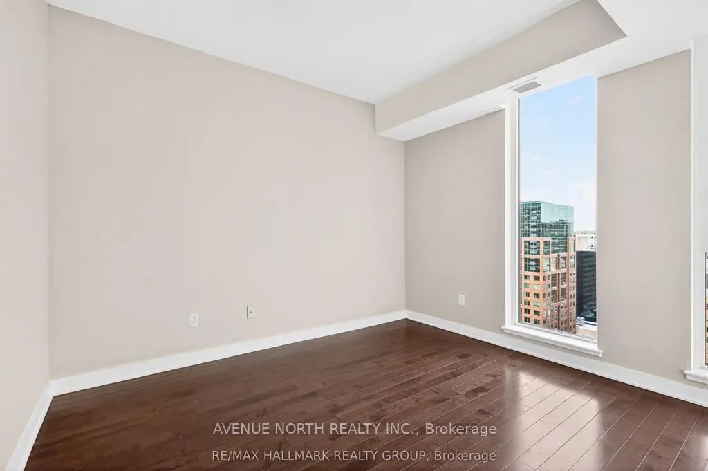 179 Metcalfe Street #2104
