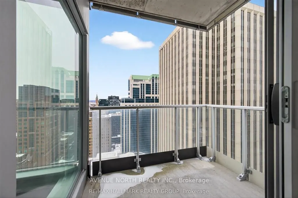 179 Metcalfe Street #2104