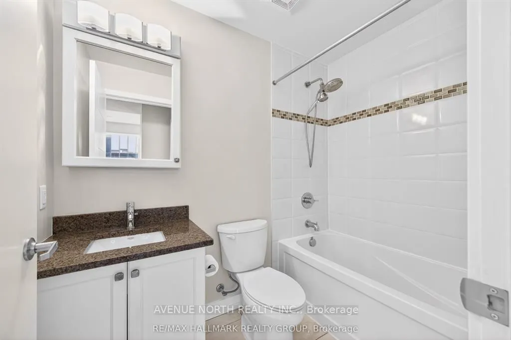 179 Metcalfe Street #2104