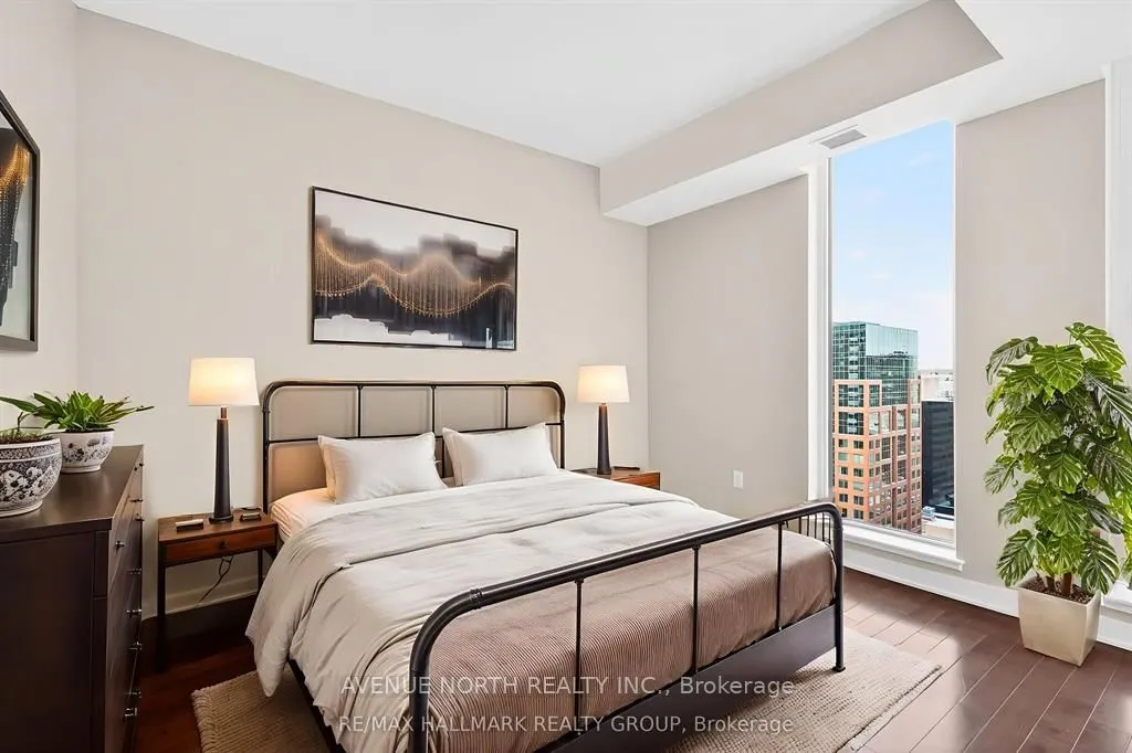 179 Metcalfe Street #2104