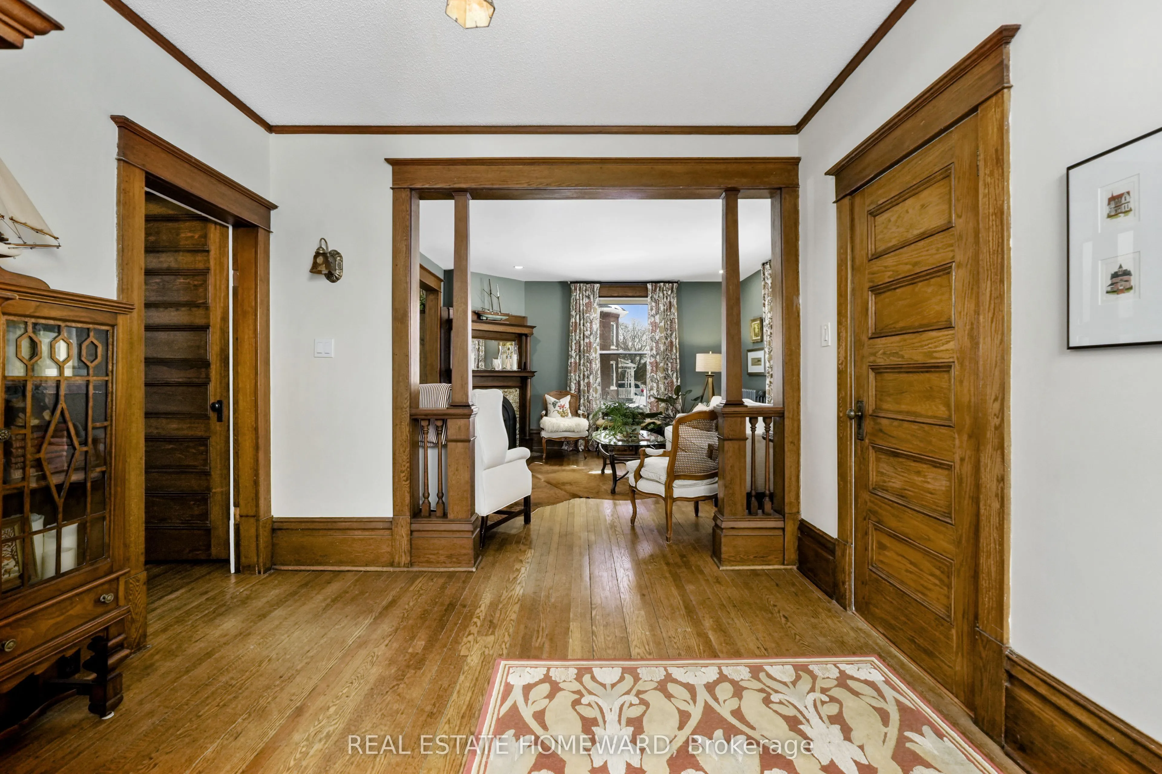 96 James Street W