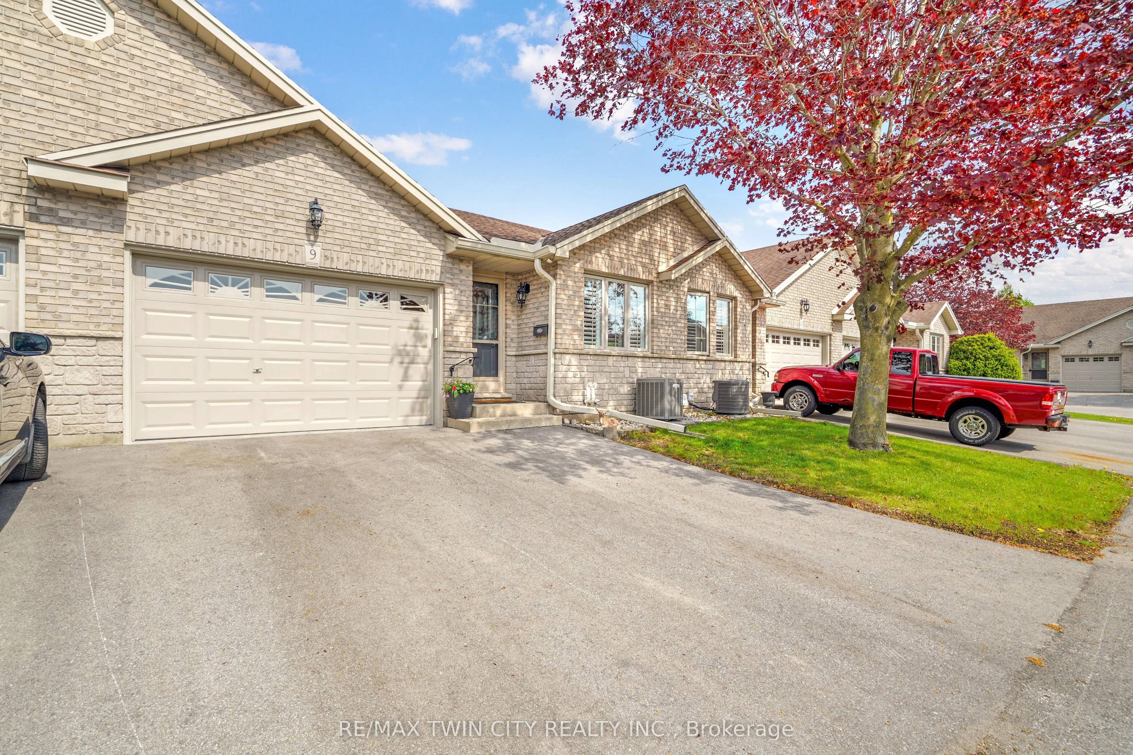 24 Griffiths Drive #9