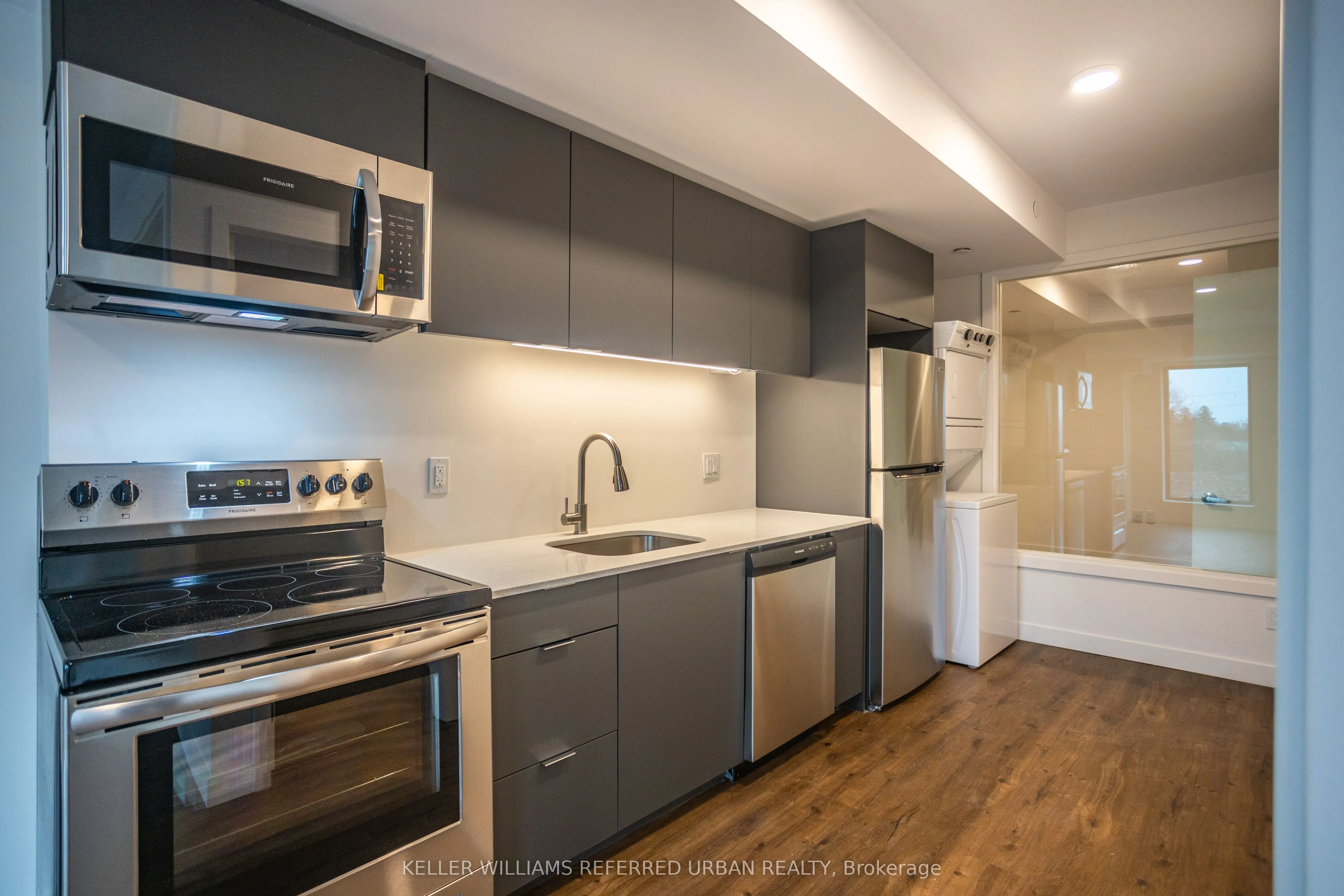 325 University Avenue W #203