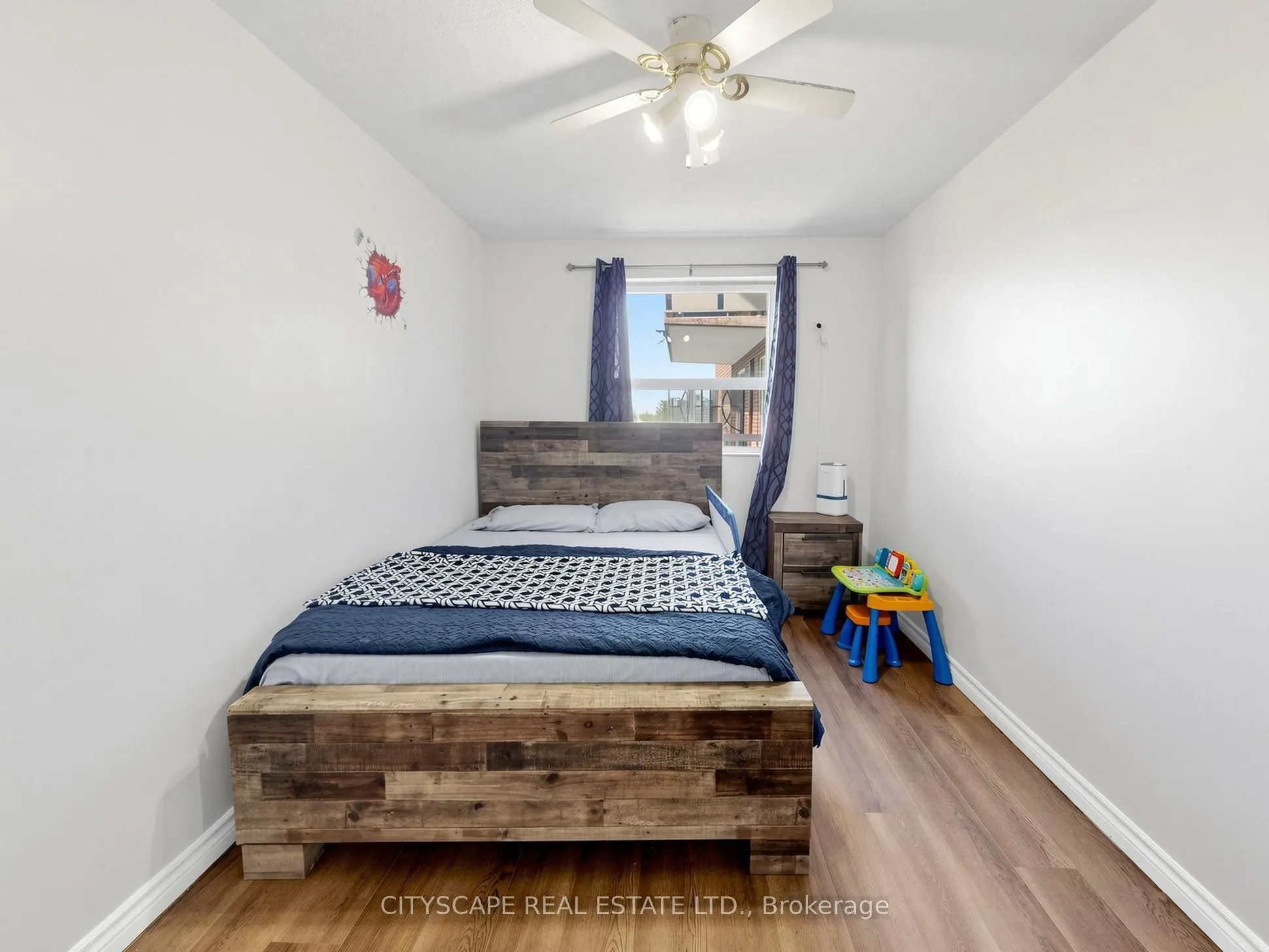 851 Queenston Road #708