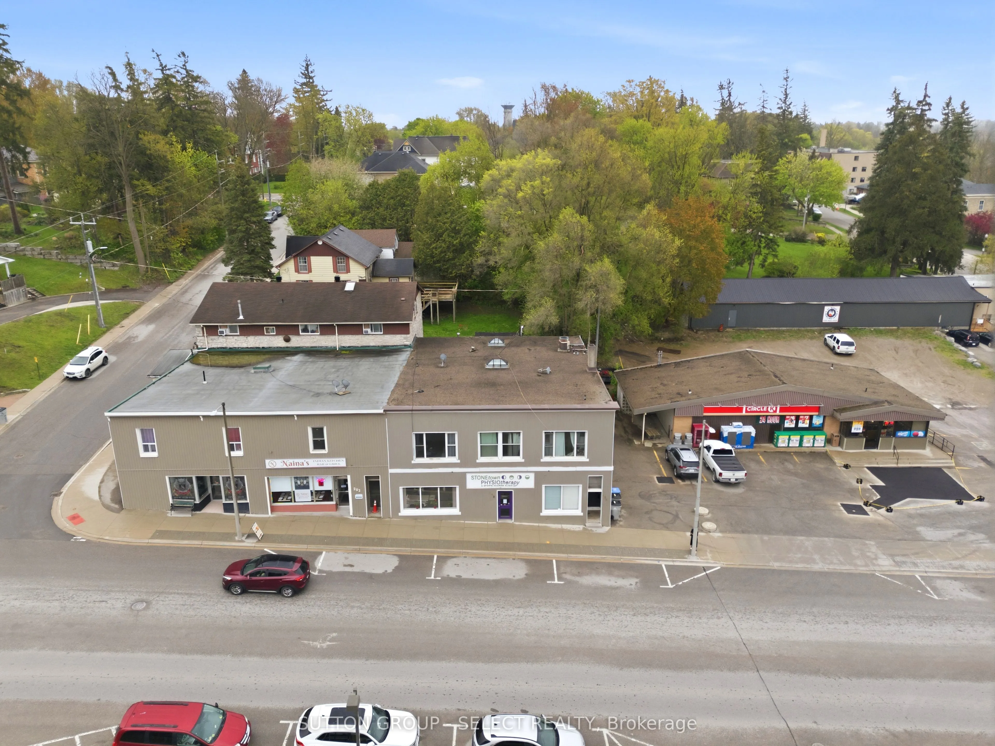 196-198 Queen Street E