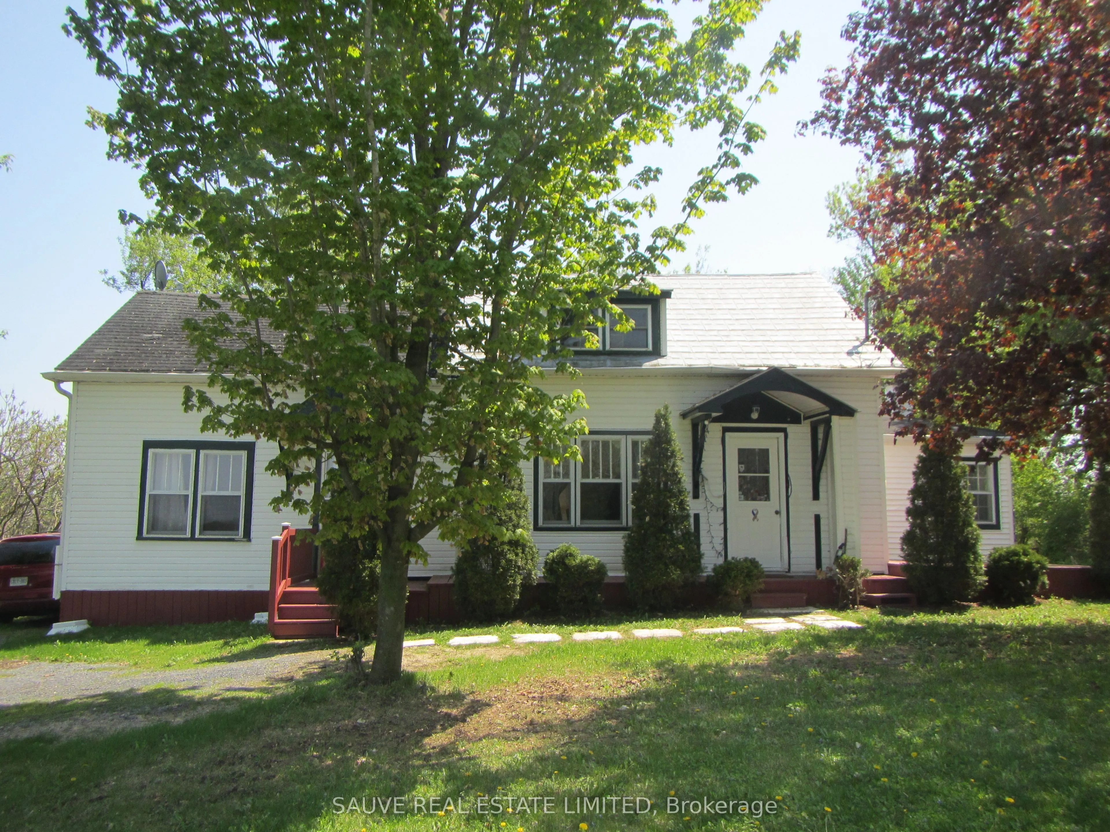 21196 concession 6 Road E