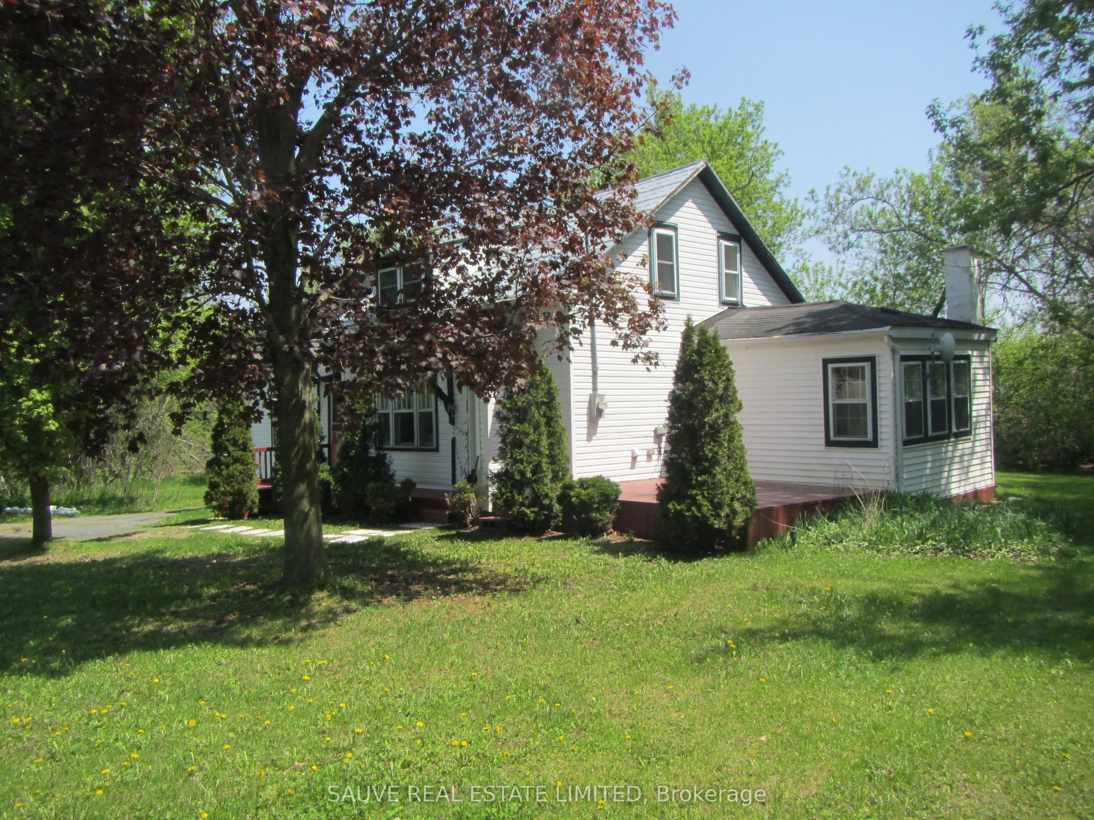21196 concession 6 Road E