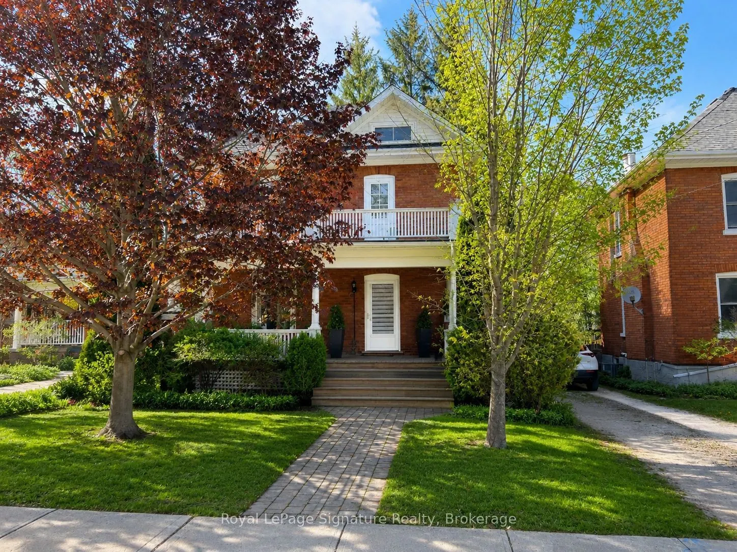 76 Trowbridge Street W