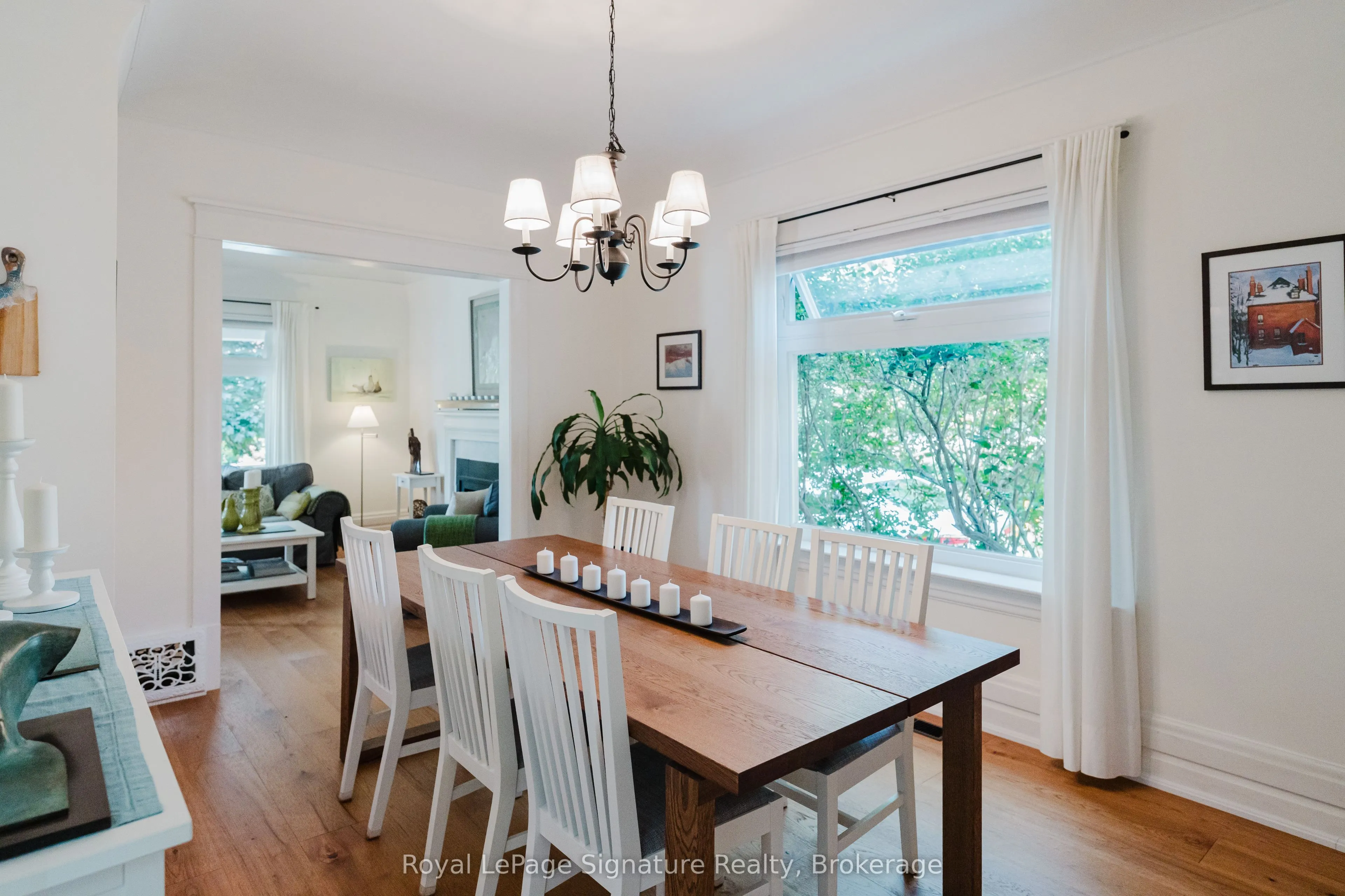 76 Trowbridge Street W