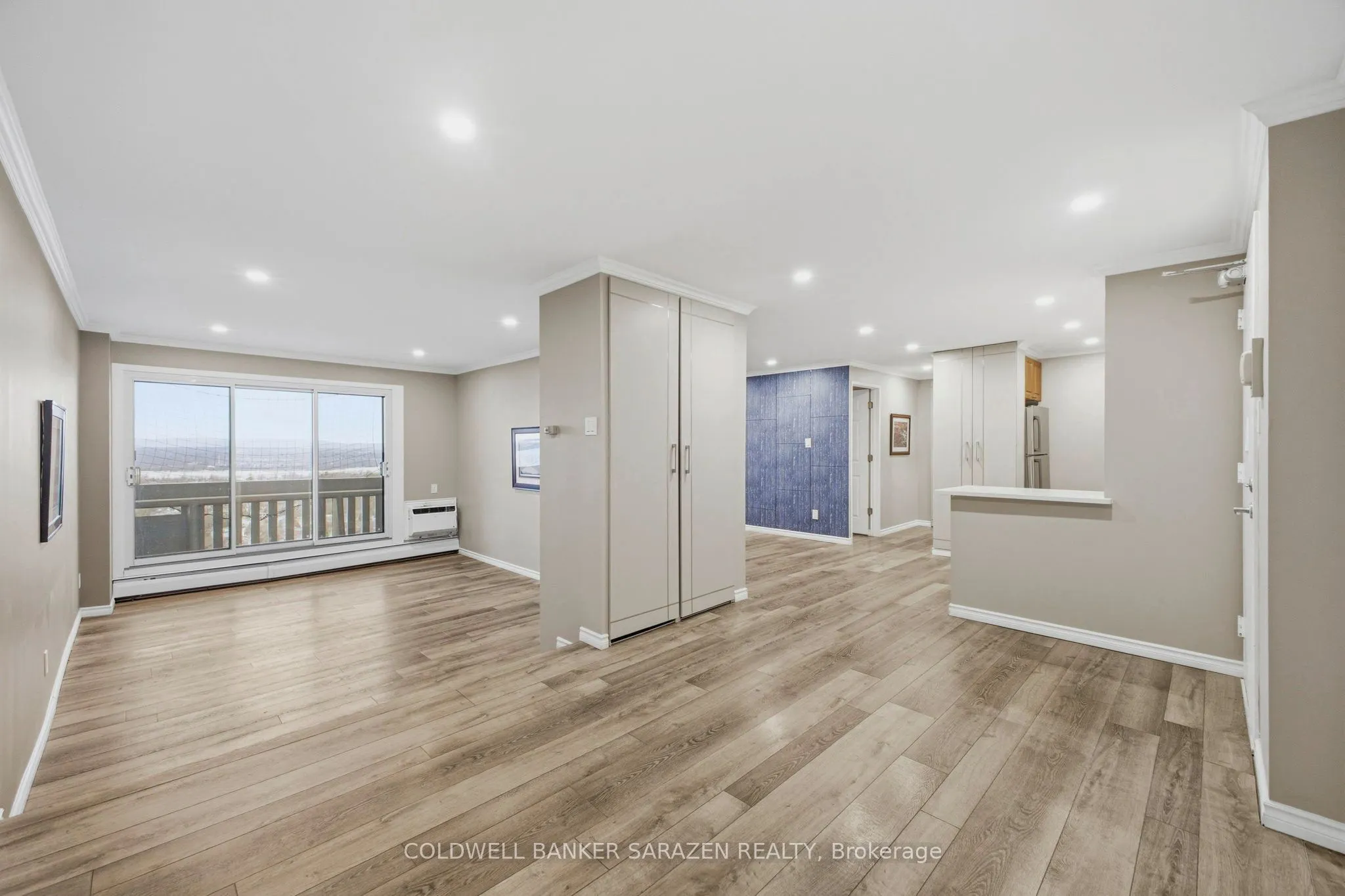 415 Greenview Avenue #2102