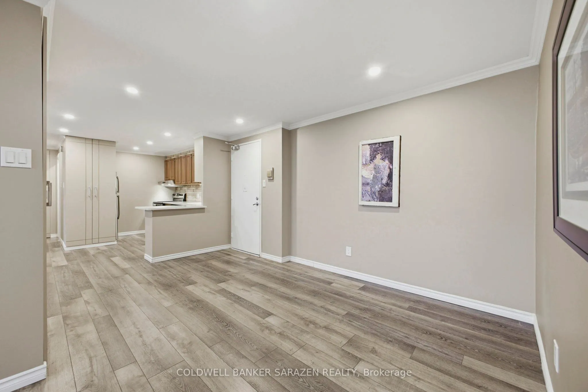 415 Greenview Avenue #2102